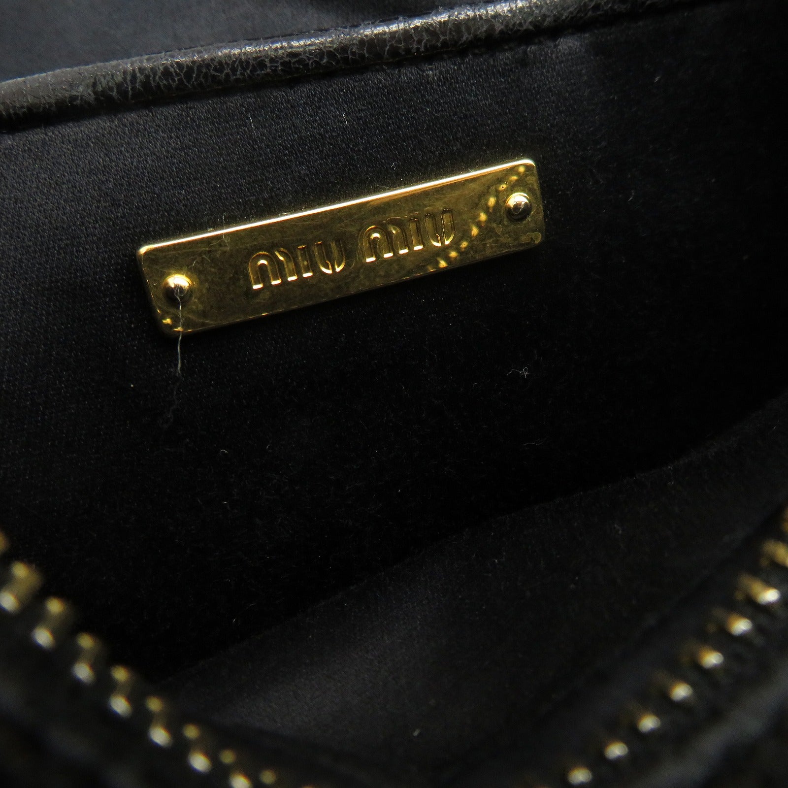 Miu Miu 羊皮皮革Shoulder Bag金扣肩背袋黑色