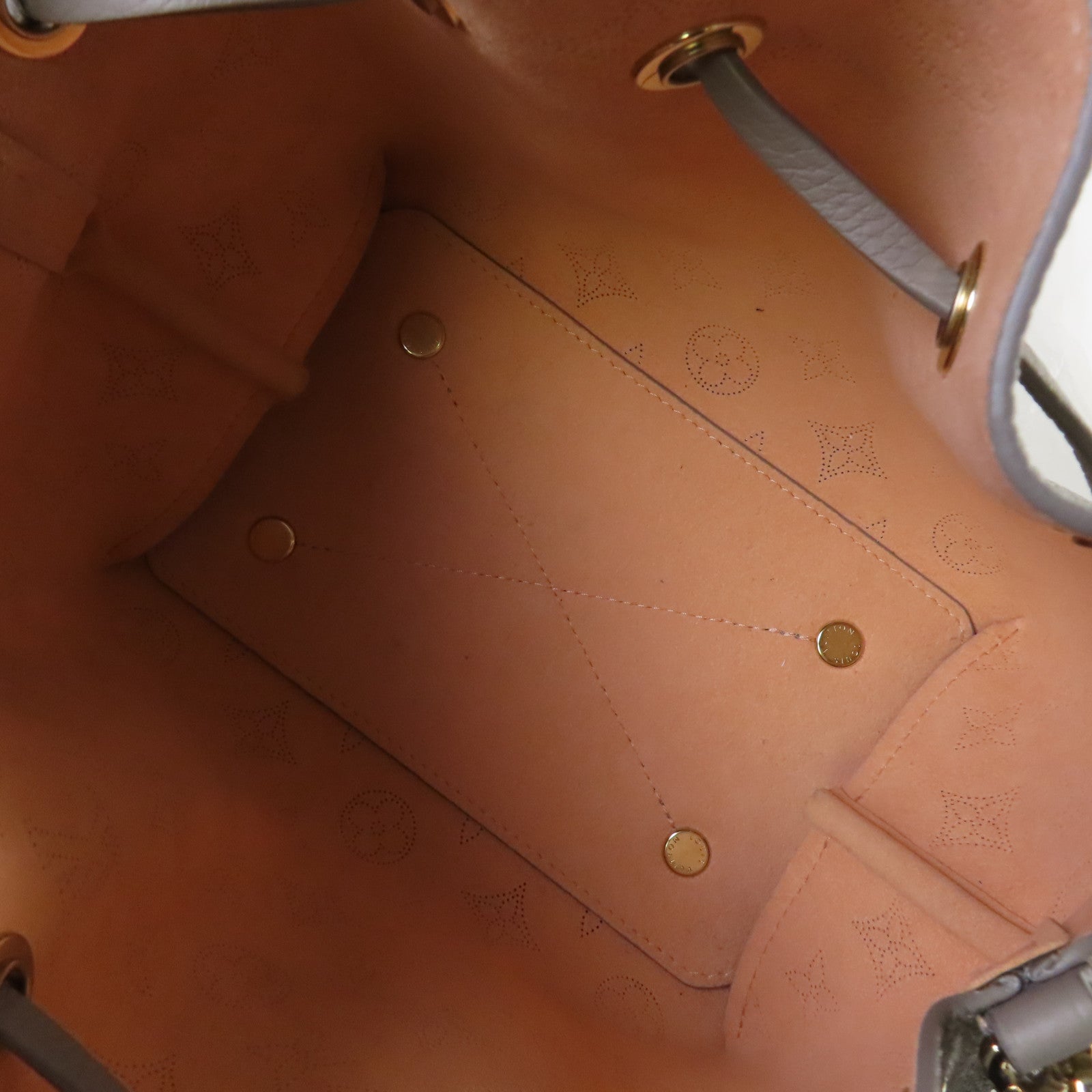 LOUIS VUITTON Mahina Flight Mode Bella 2Way Shoulder Bag手挽肩背兩用袋灰色