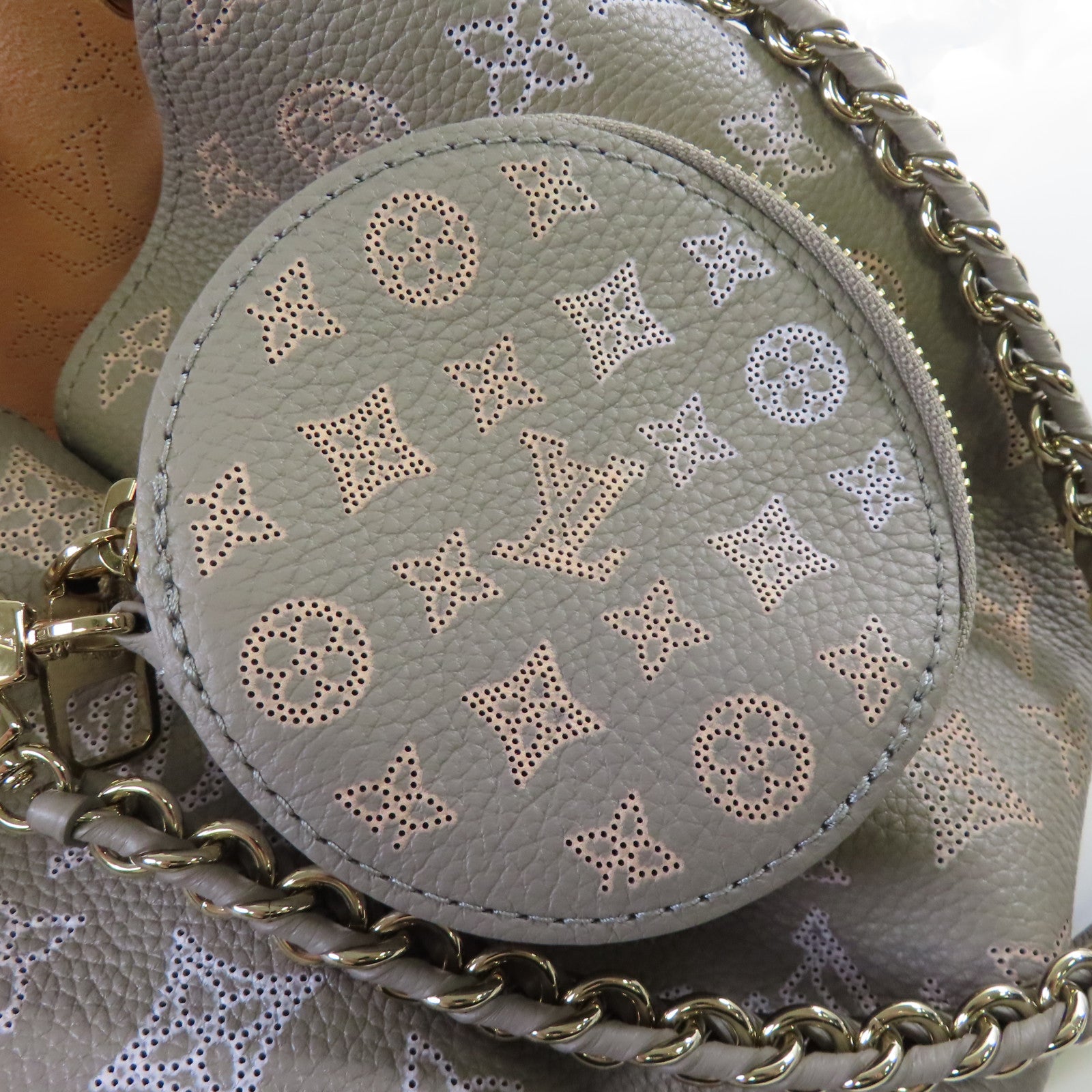 LOUIS VUITTON Mahina Flight Mode Bella 2Way Shoulder Bag手挽肩背兩用袋灰色