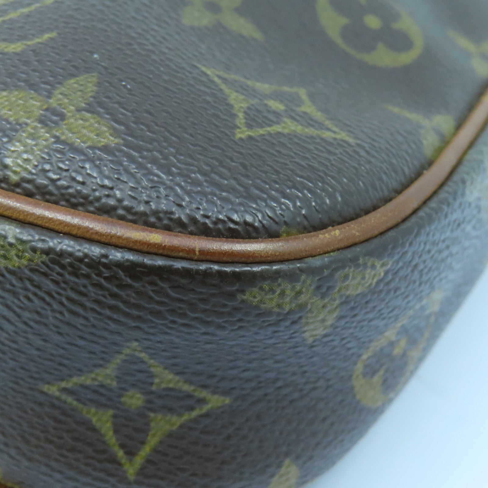 LOUIS VUITTON Monogram Pochette Gange金扣肩背袋啡色