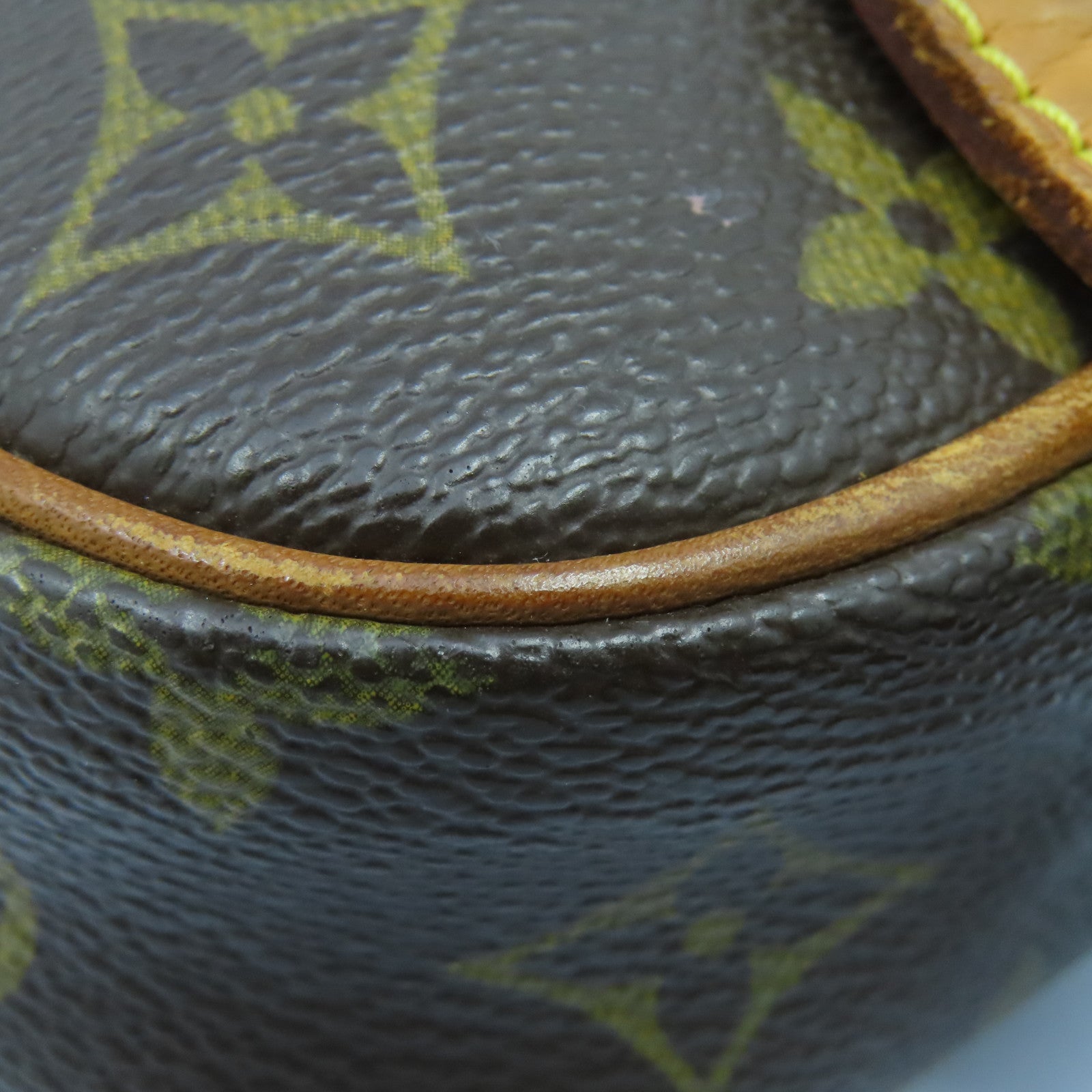 LOUIS VUITTON Monogram Pochette Gange金扣肩背袋啡色