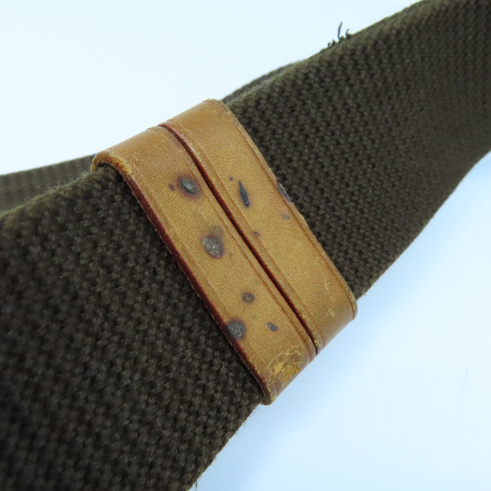 LOUIS VUITTON Monogram Pochette Gange金扣肩背袋啡色