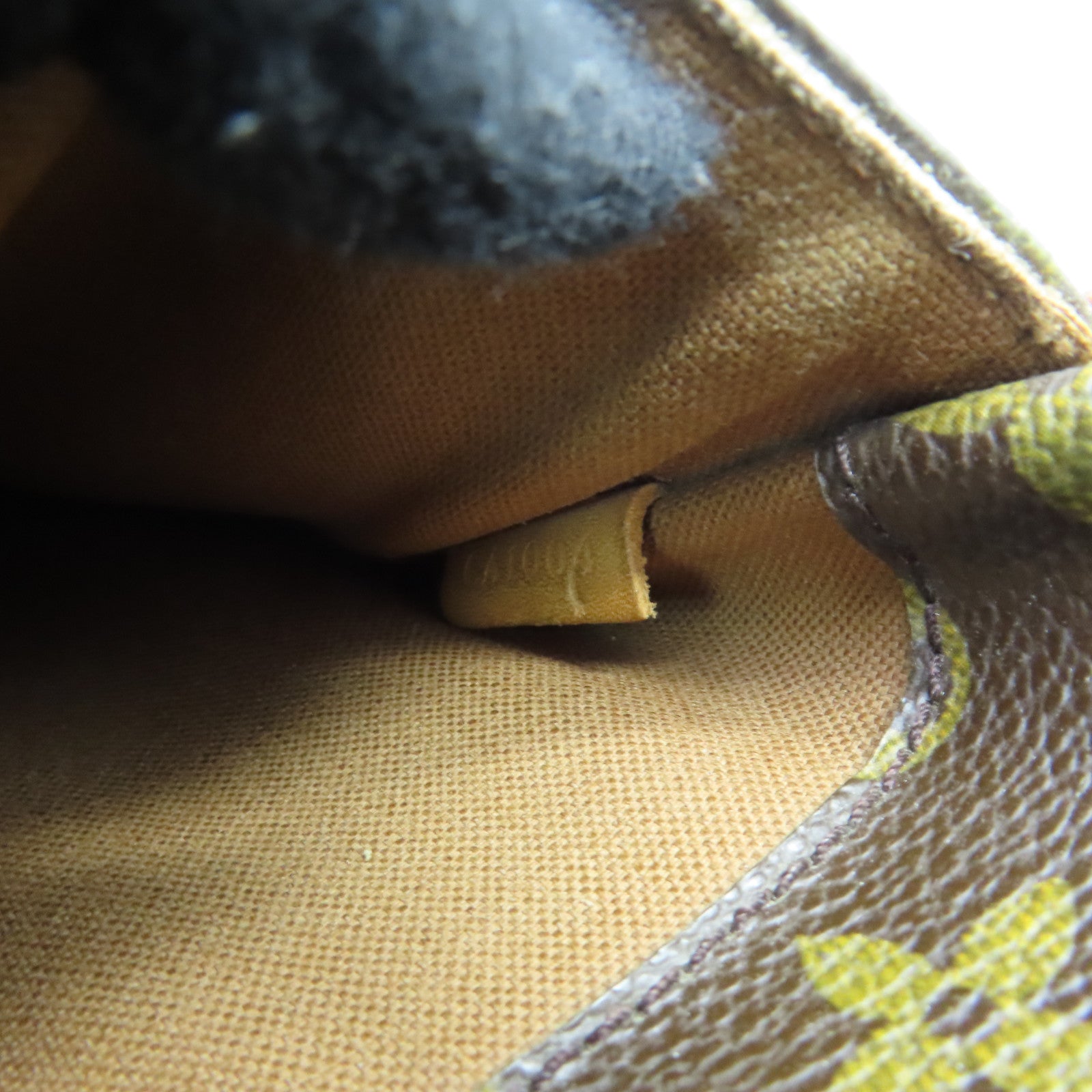 LOUIS VUITTON Monogram Pochette Gange金扣肩背袋啡色