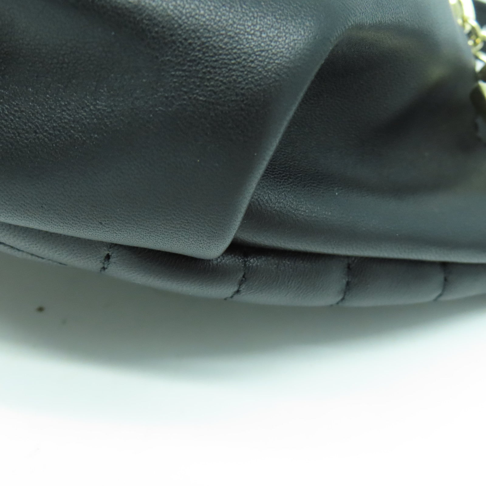 CHANEL 菱格羊皮皮革Waist Bag金扣腰包黑色