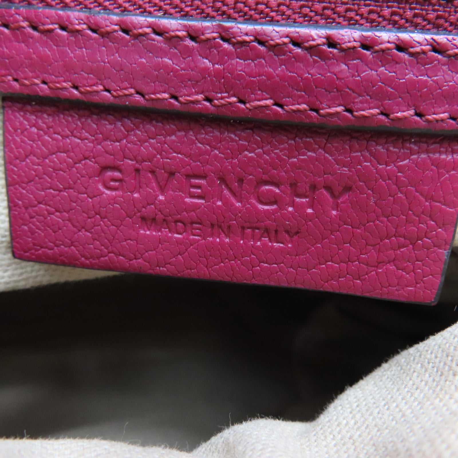 GIVENCHY 牛皮皮革Pandora Bag银扣手挽肩背两用袋红色