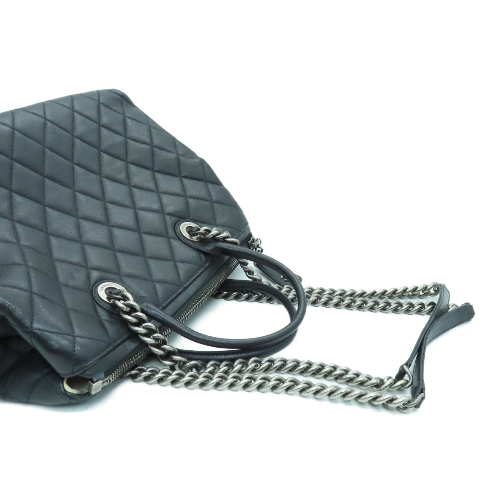 CHANEL diamond Caviar leather Tote Bag silver buckle handle bag black