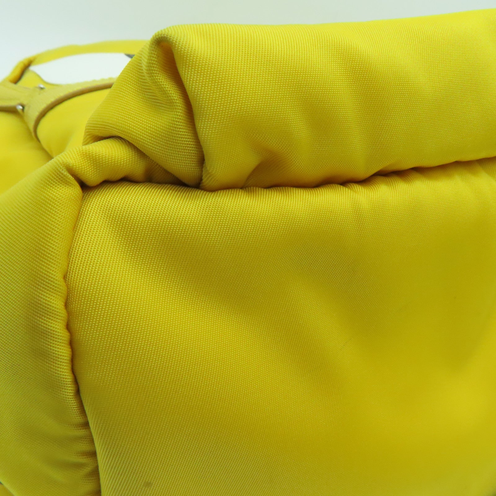 FENDI 尼龙Backpack银扣背包黄色