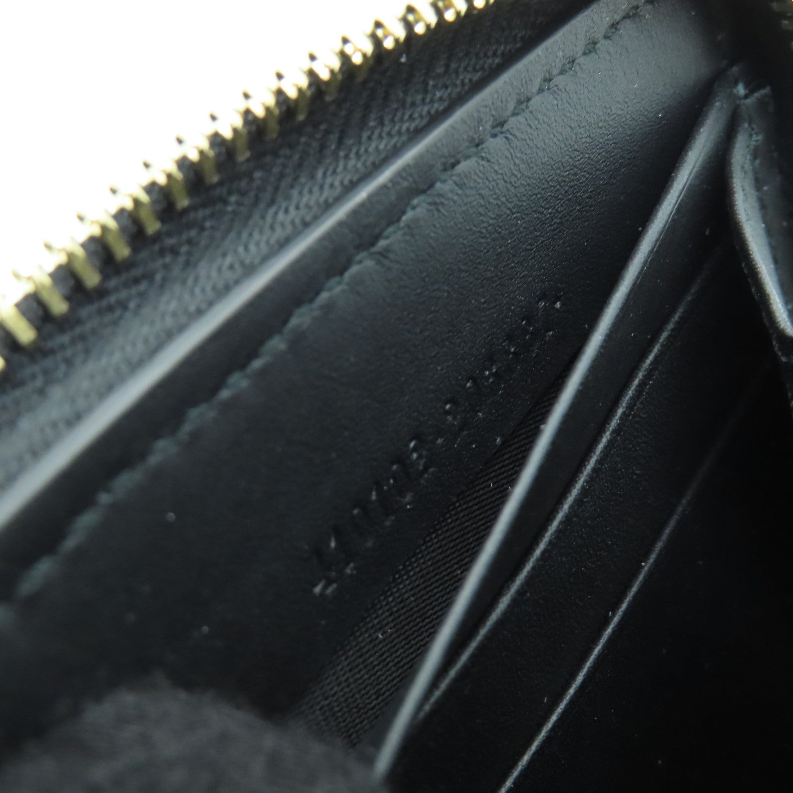 GUCCI Coated Canvas Zipper Long Wallet Gold Buckle Long Wallet Brown
