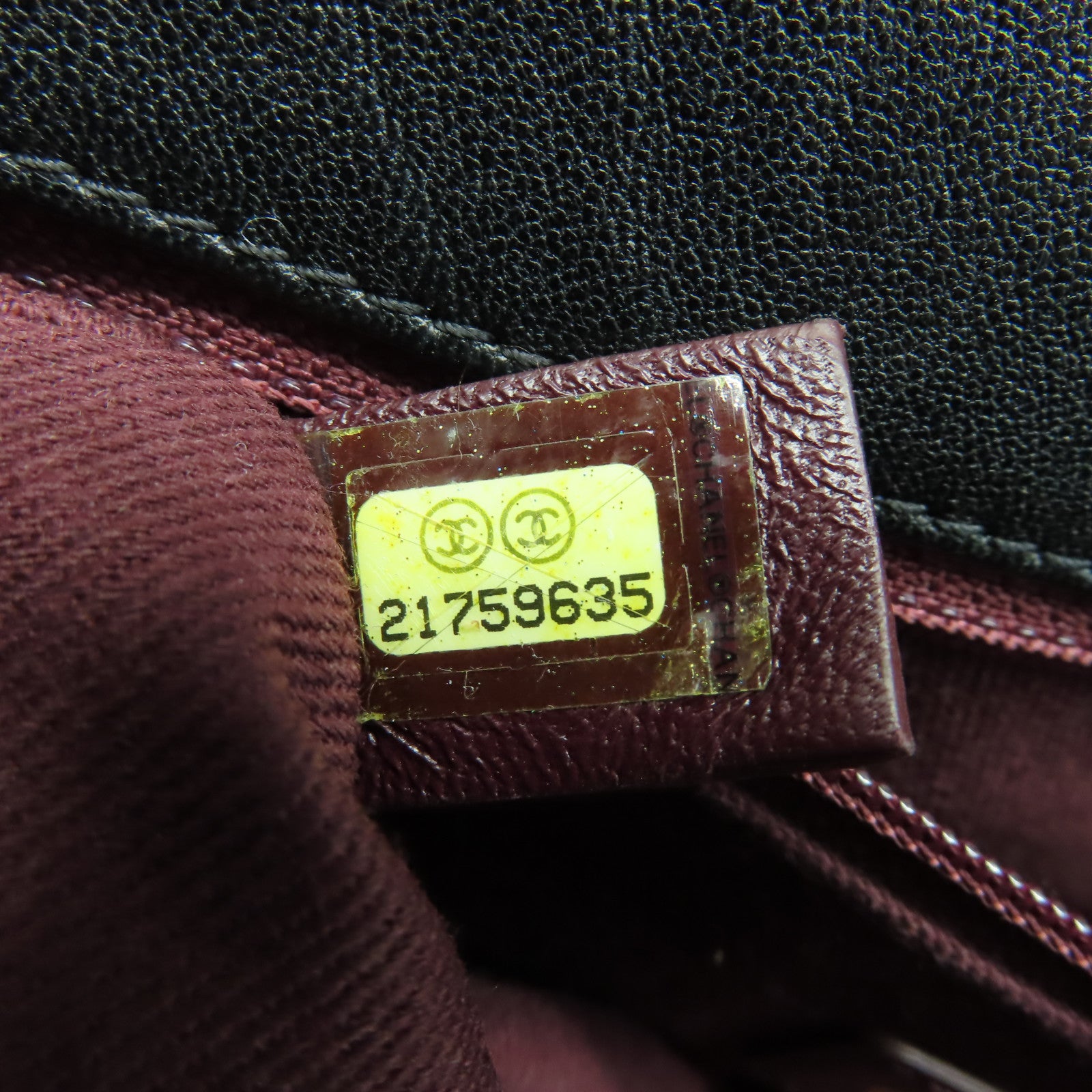 CHANEL 斜紋牛皮皮革Chain Shoulder金扣鏈帶肩背袋黑色