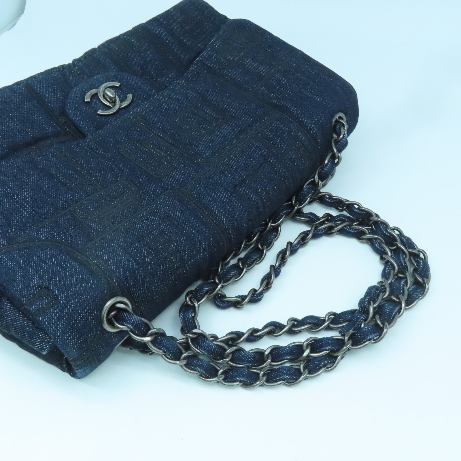 CHANEL denim Chain Shoulder silver buckle shoulder shoulder bag