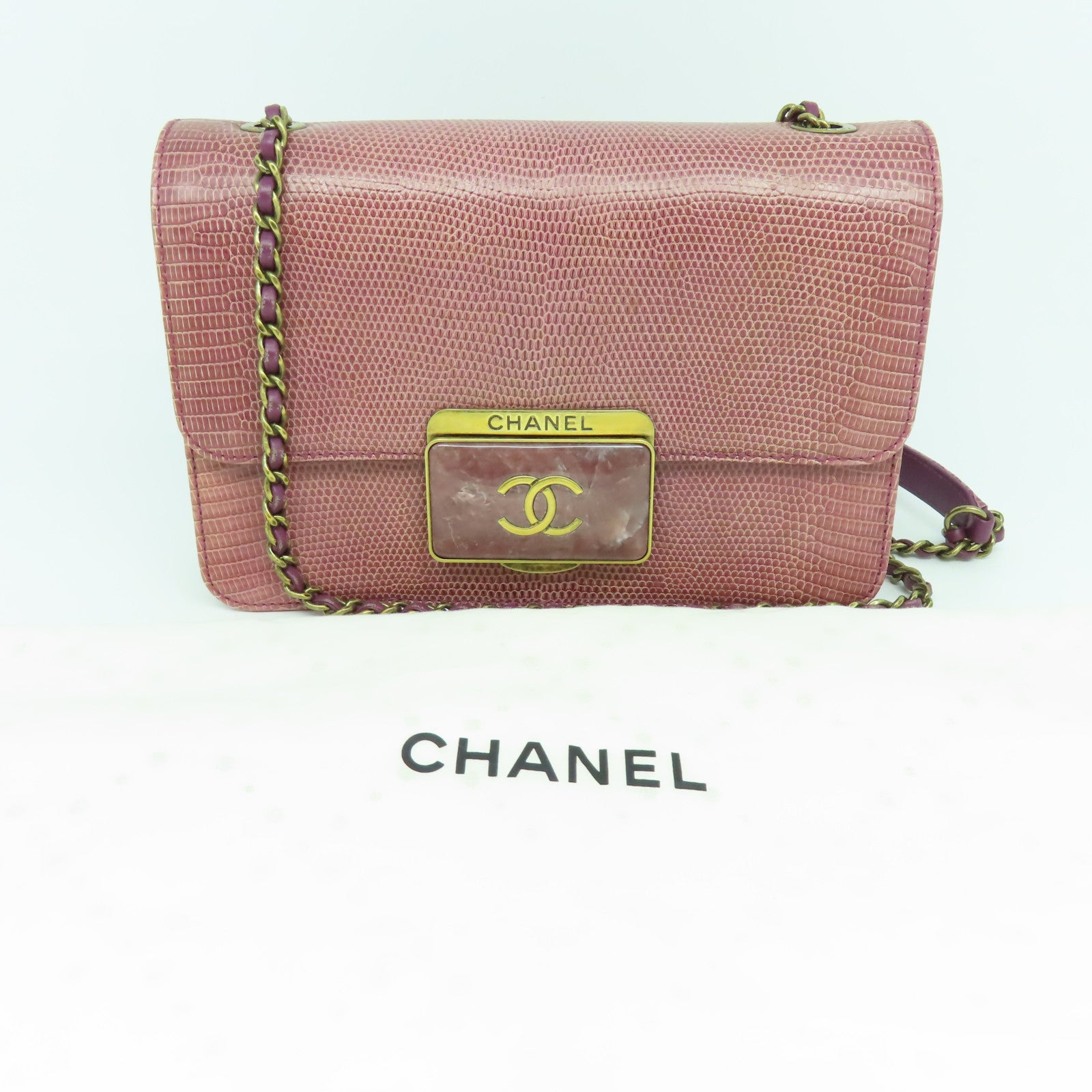 CHANEL 蜥蝪皮革Chain Shoulder金扣鏈帶肩背袋紫色