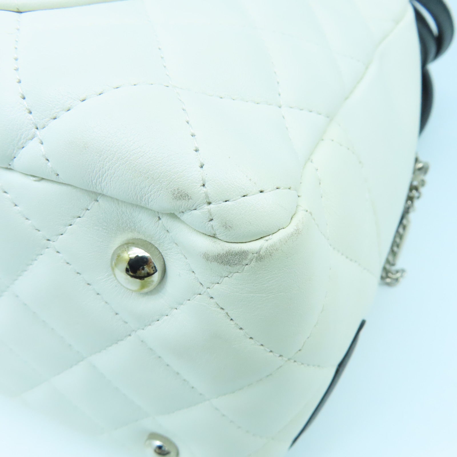 CHANEL Rhombus Calfskin Leather Cambon Silver Buckle Shoulder Bag White/Black