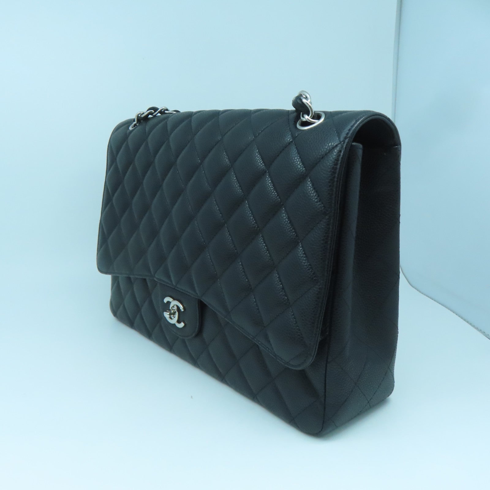 CHANEL Caviar Leather Maxi Silver Buckle Handle Shoulder Bag Black