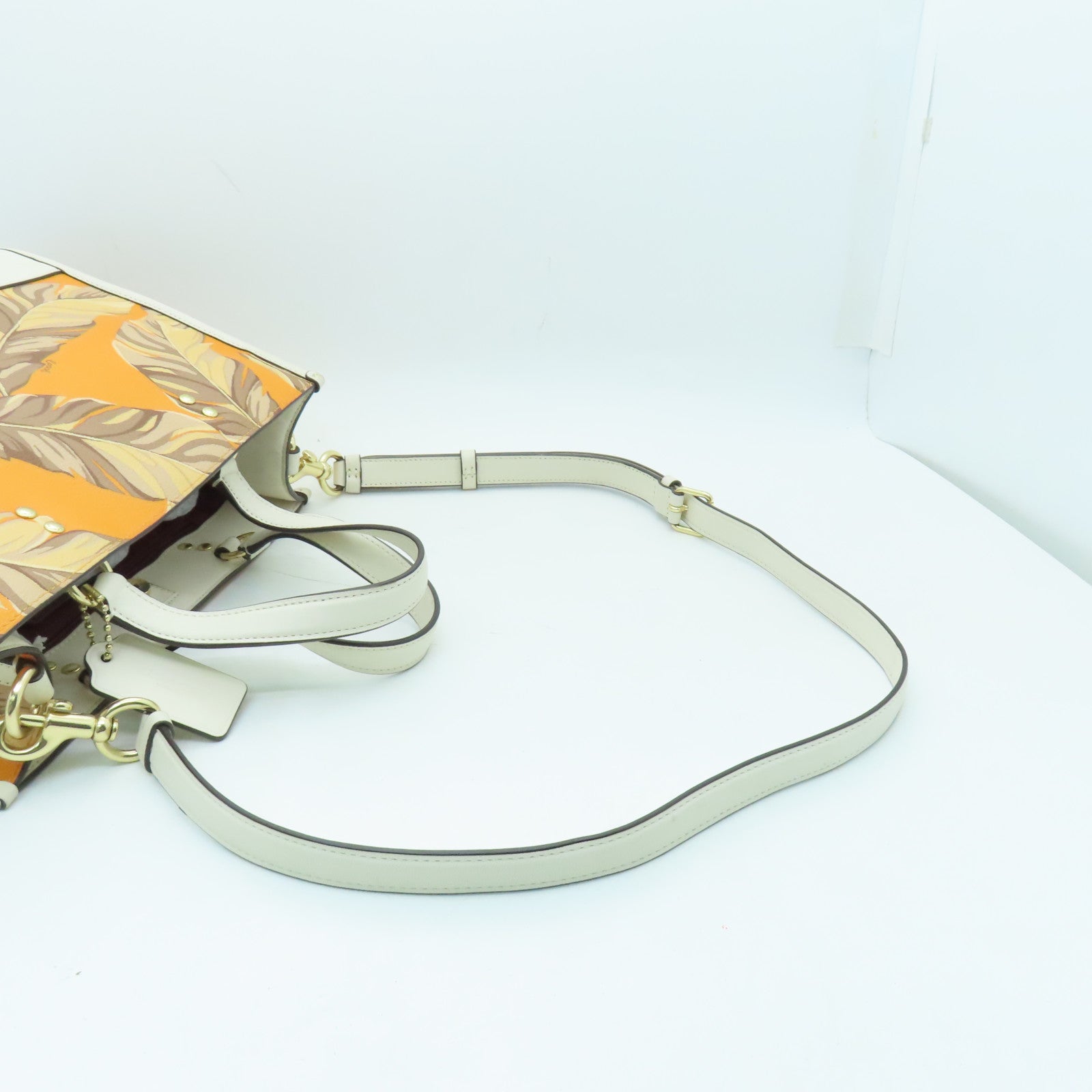 COACH Cowhide Leather 2way Shoulder Bag Gold Buckle Handle Shoulder Bag White/Orange