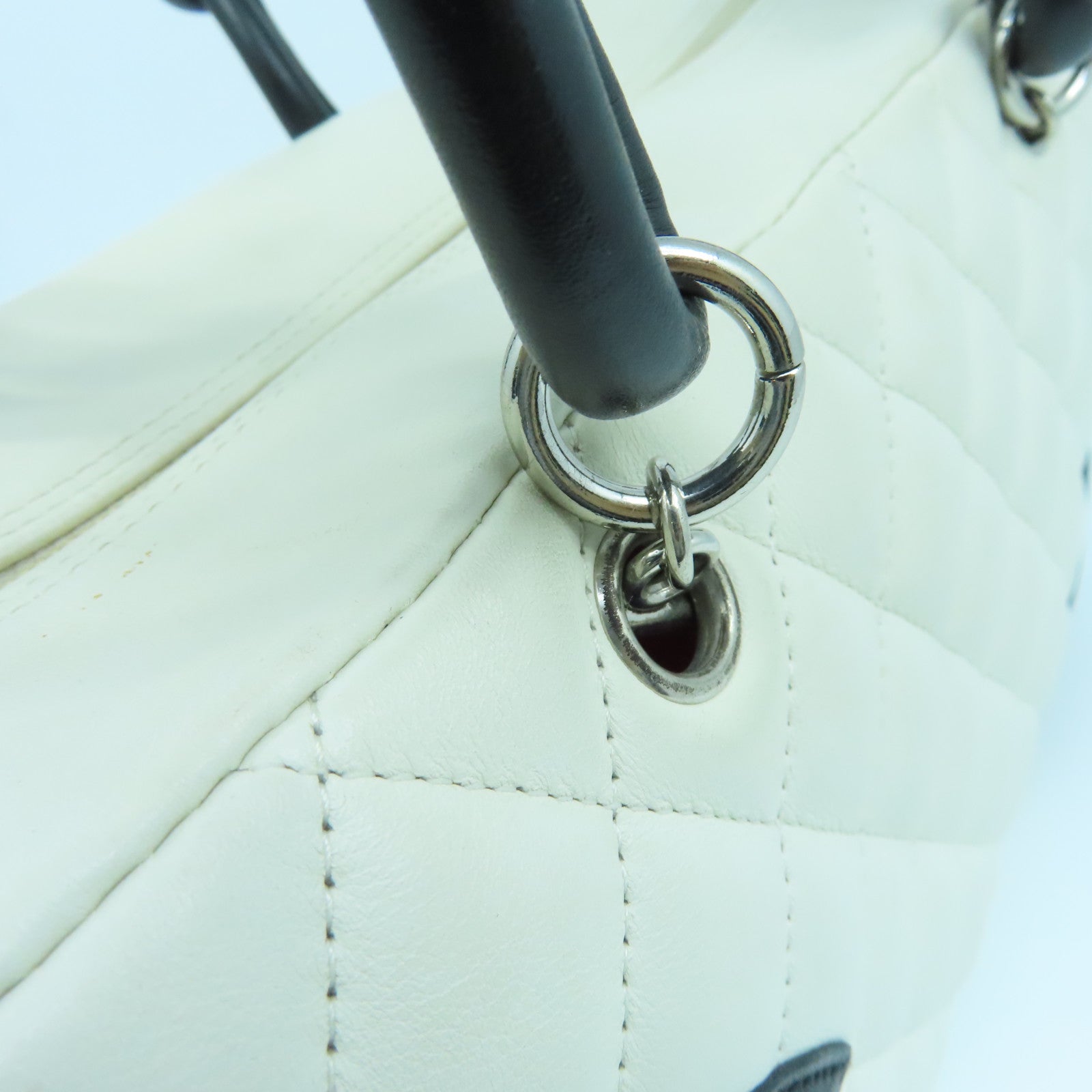 CHANEL Rhombus Calfskin Leather Cambon Silver Buckle Shoulder Bag White/Black