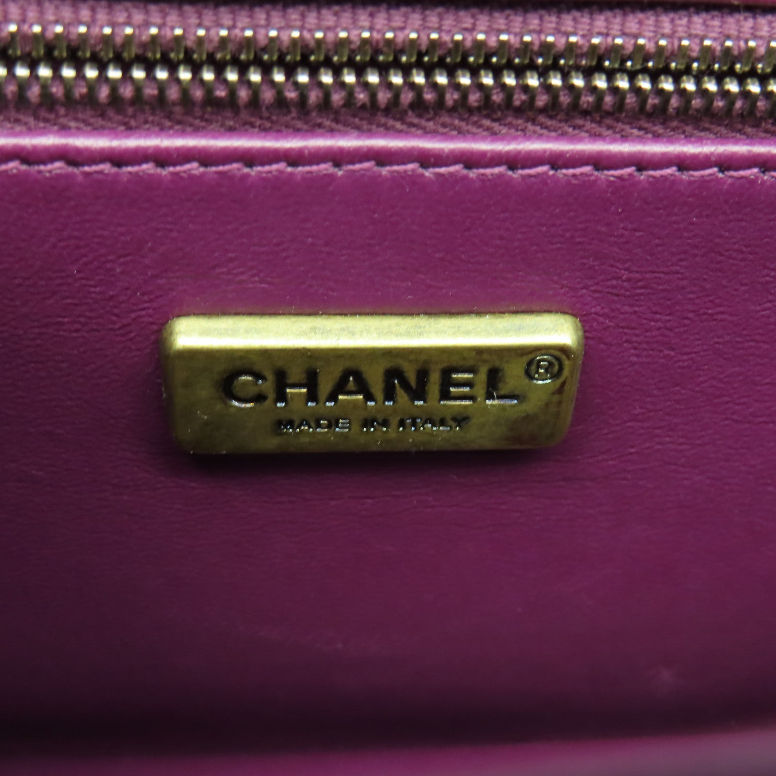 CHANEL 蜥蝪皮革Chain Shoulder金扣鏈帶肩背袋紫色