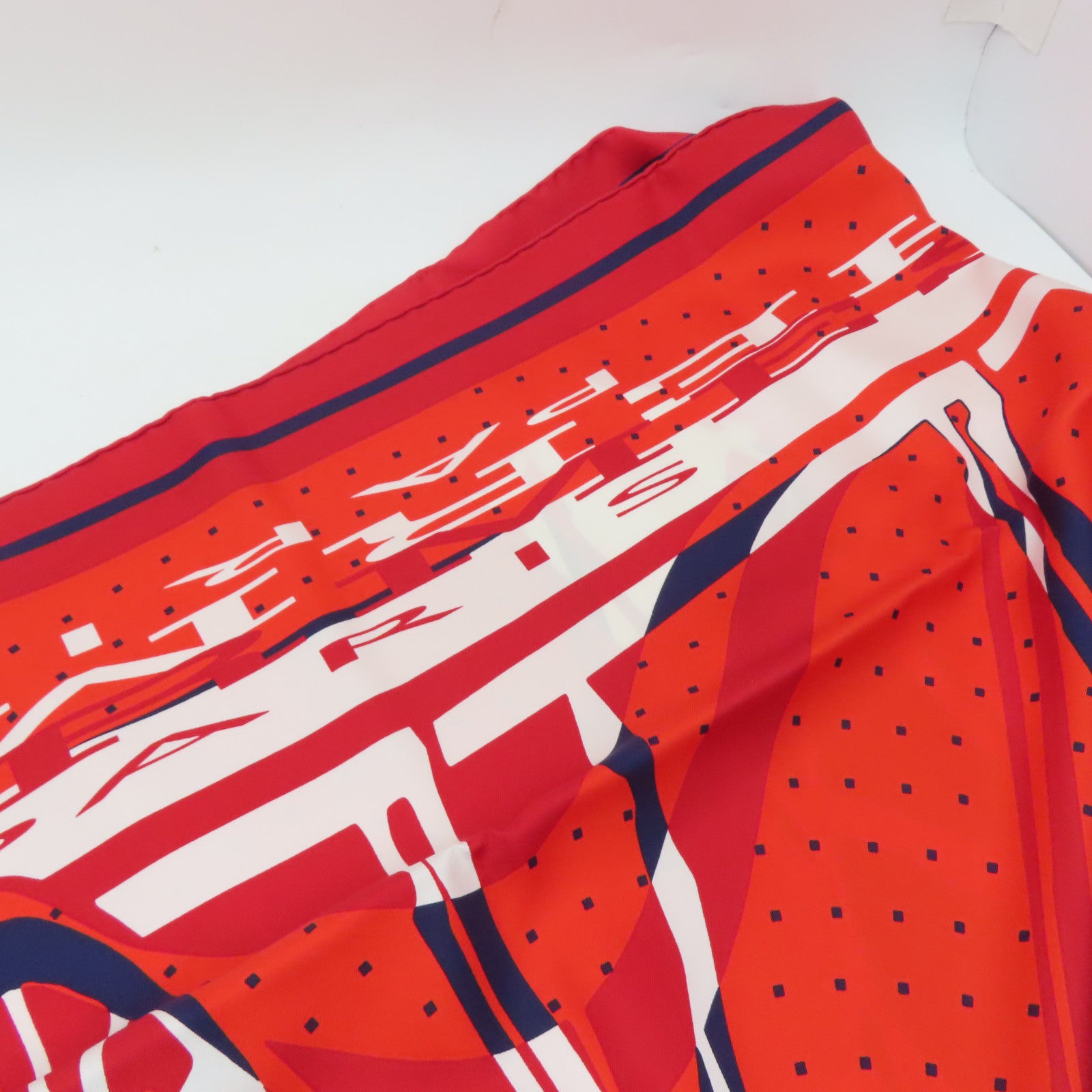 HERMES 【激減優惠】絲質Scarf 90絲巾紅色