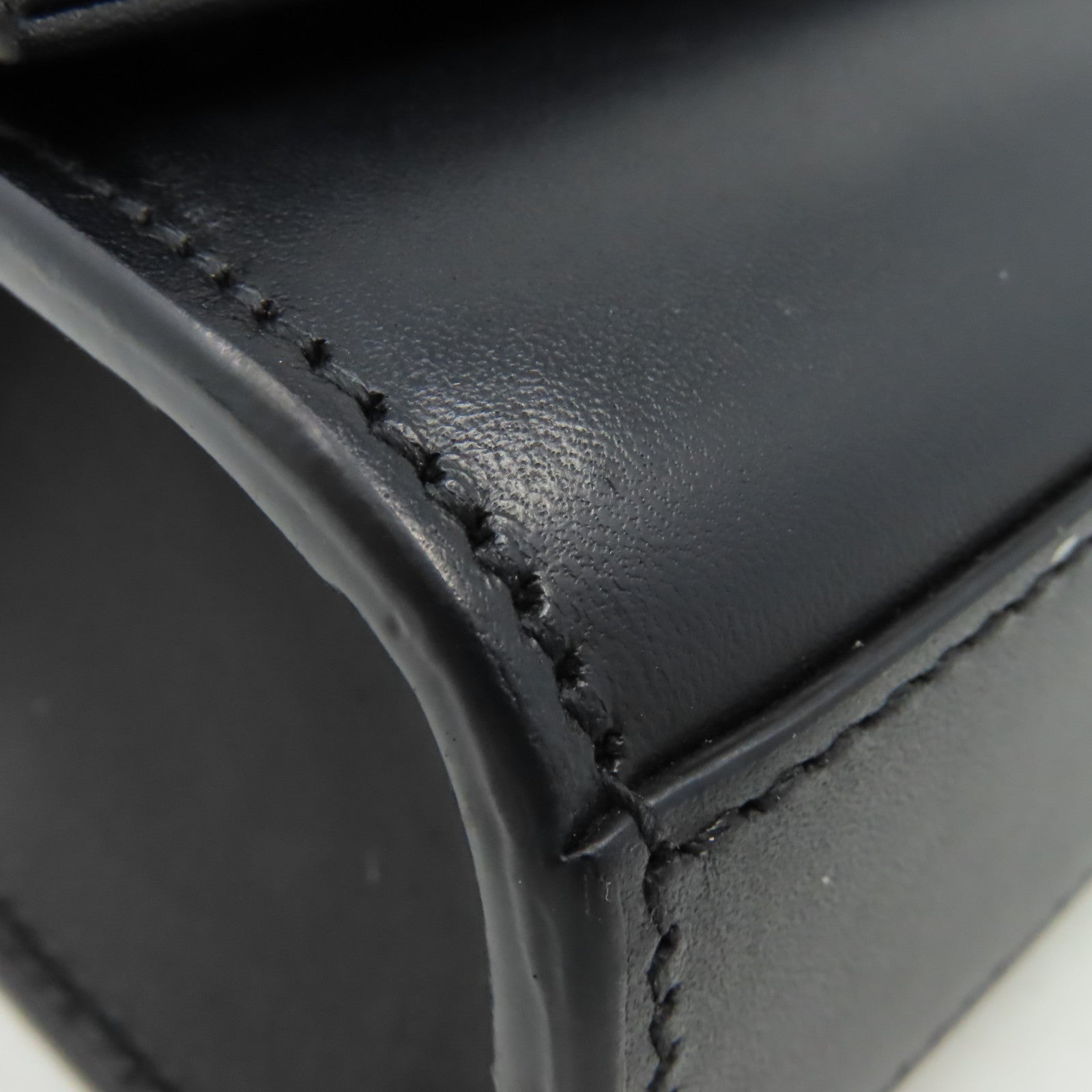 YVES SAINT LAURENT 牛皮皮革Kate Medium Chain Shoulder Bag金扣鏈帶肩背袋黑色