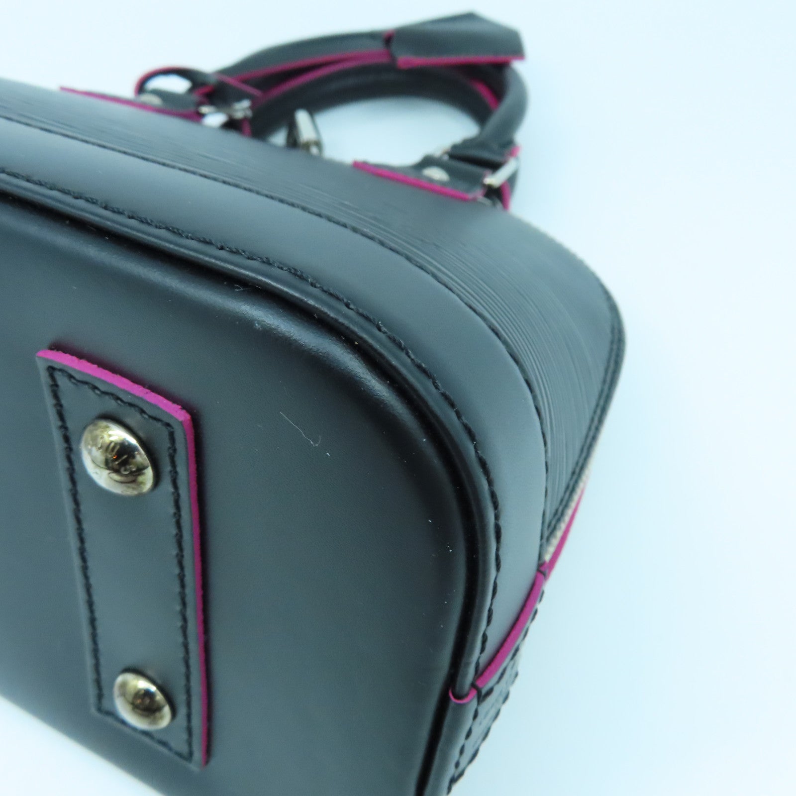 LOUIS VUITTON Epi Alma BB Silver Buckle Handle Shoulder Bag Black/Pink