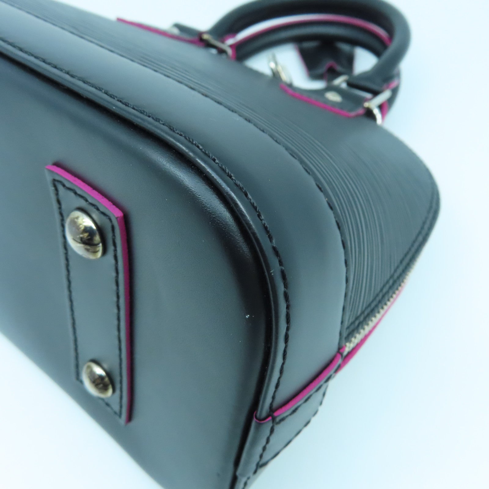 LOUIS VUITTON Epi Alma BB Silver Buckle Handle Shoulder Bag Black/Pink