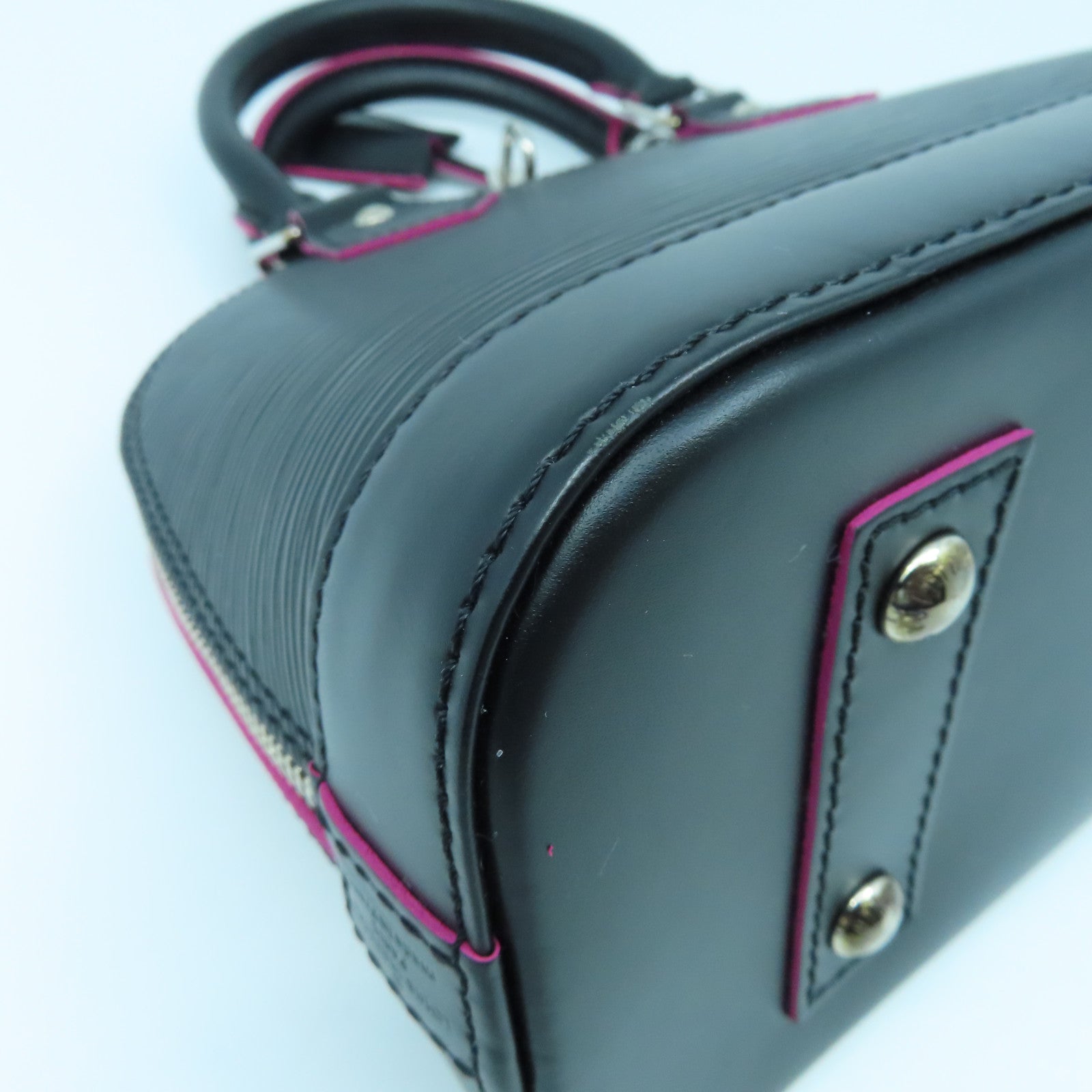 LOUIS VUITTON Epi Alma BB Silver Buckle Handle Shoulder Bag Black/Pink