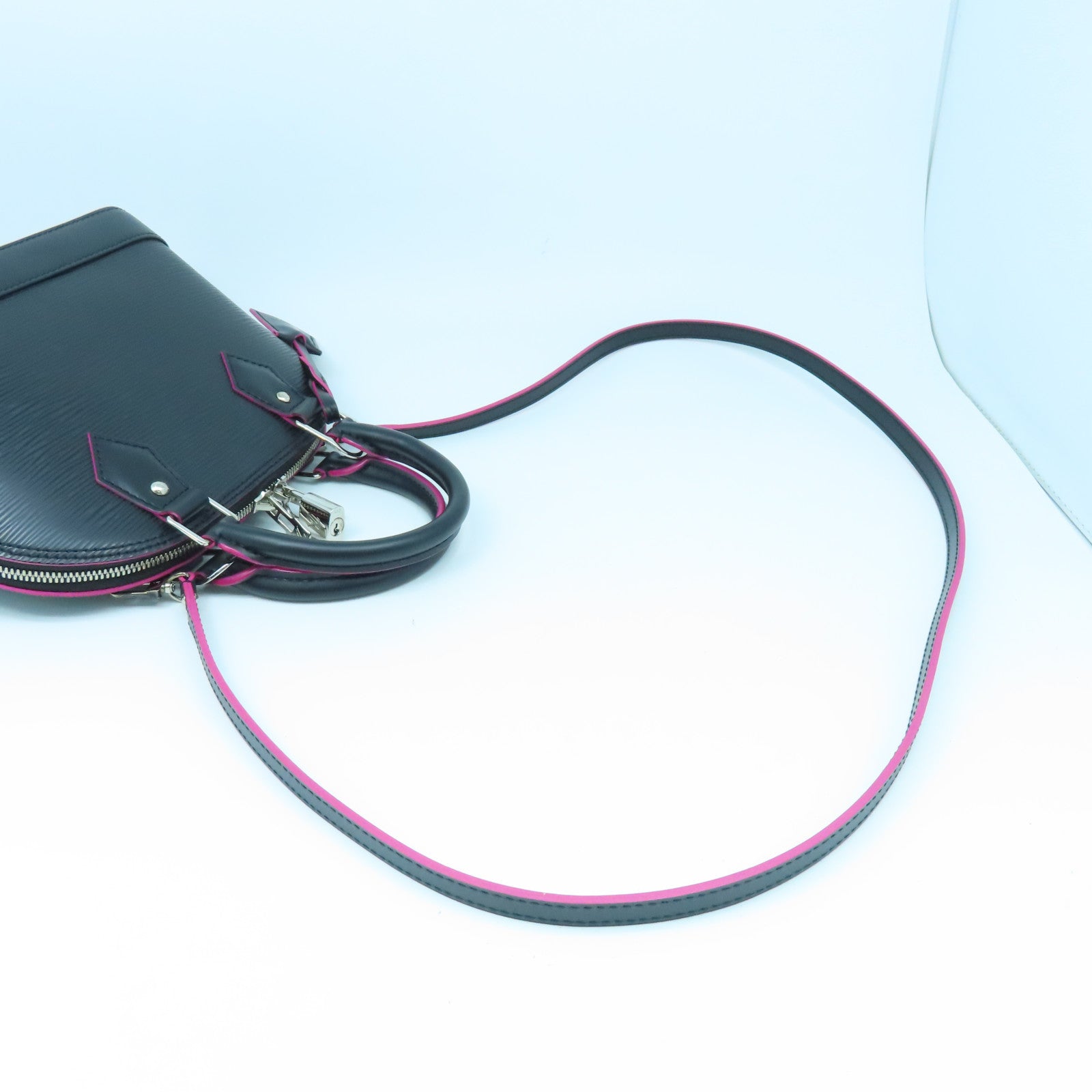 LOUIS VUITTON Epi Alma BB Silver Buckle Handle Shoulder Bag Black/Pink