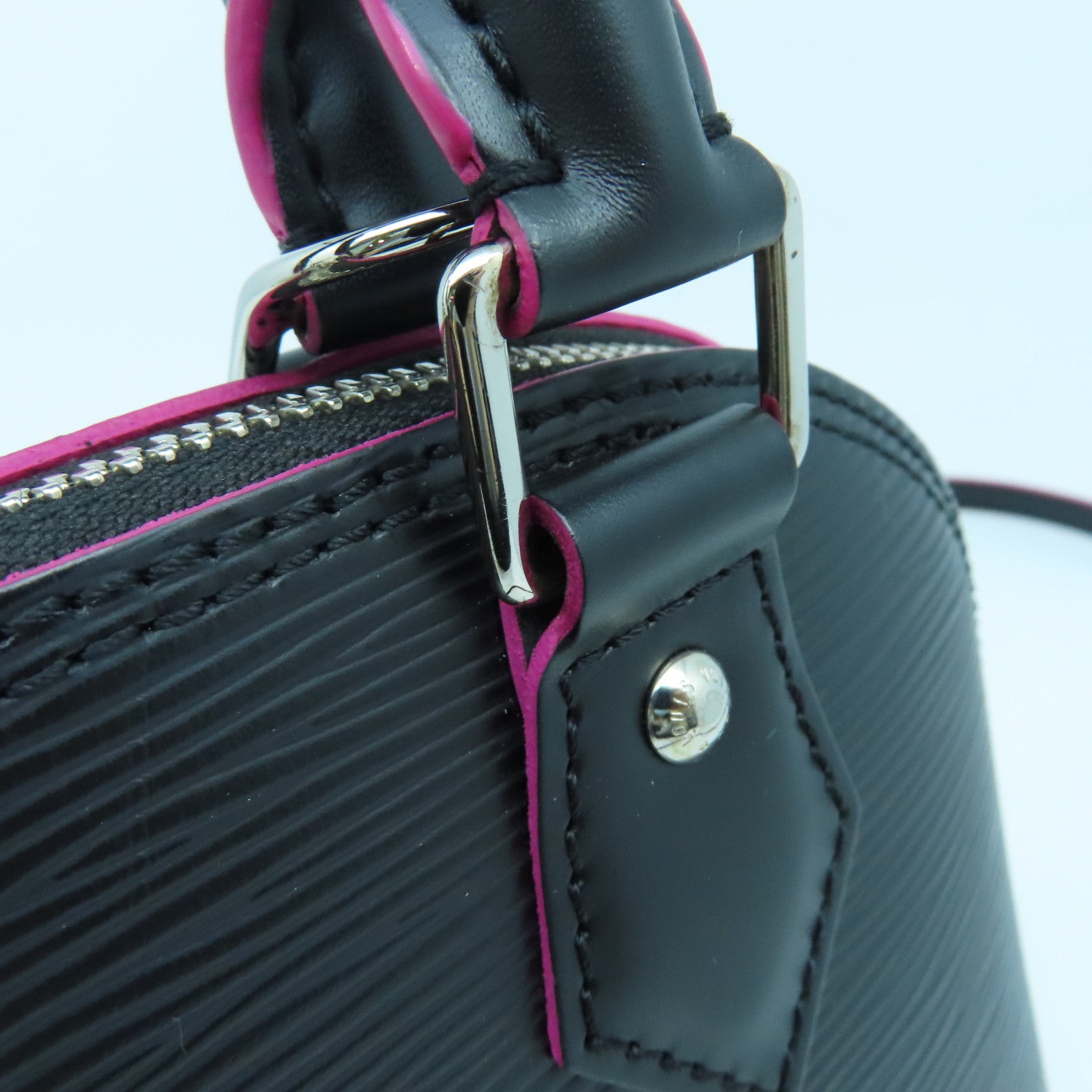 LOUIS VUITTON Epi Alma BB Silver Buckle Handle Shoulder Bag Black/Pink