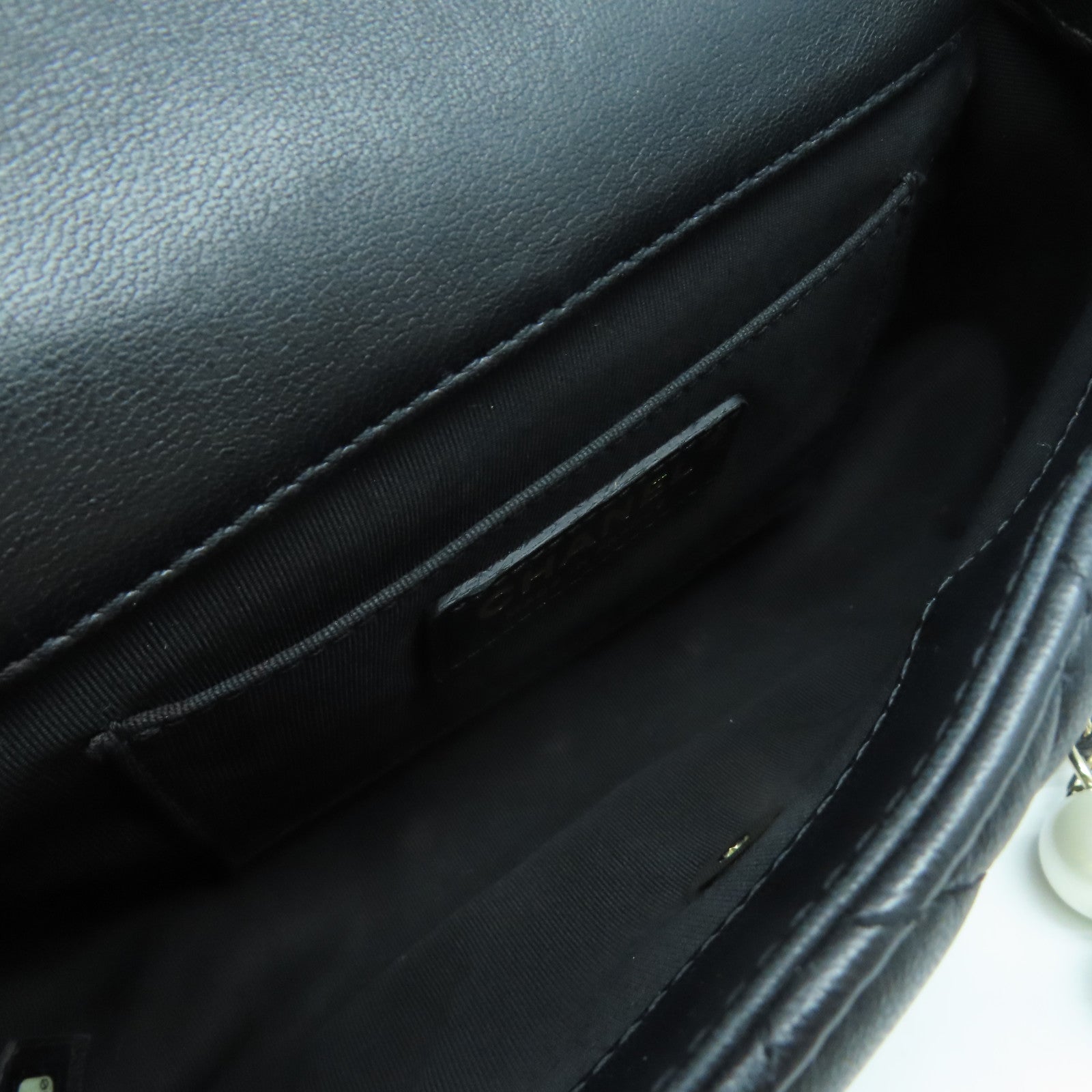 CHANEL 菱格羊皮皮革Chain Shoulder金扣鏈帶肩背袋黑色
