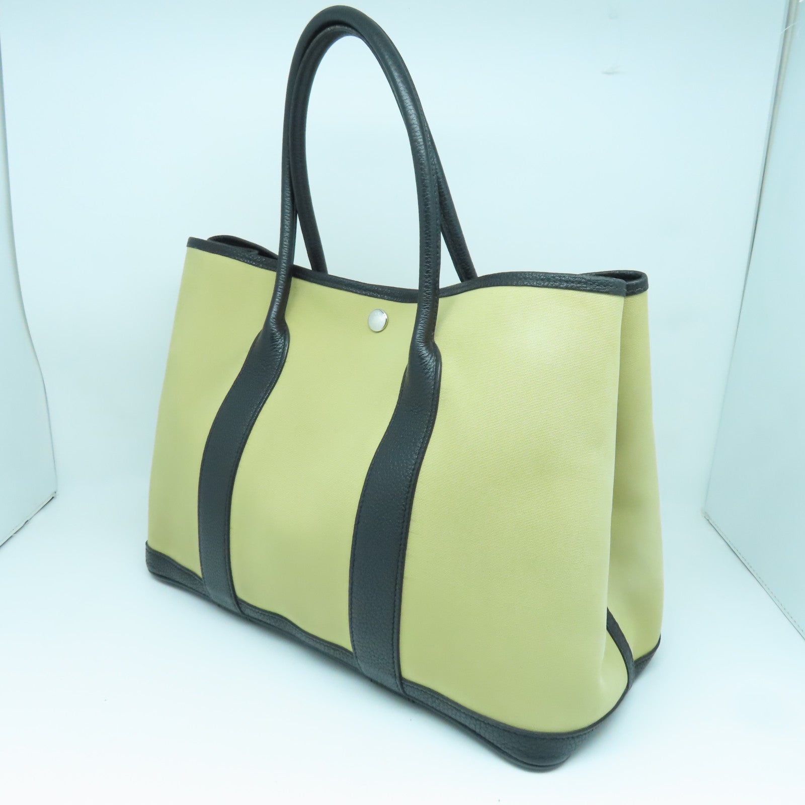 HERMES 帆布Garden Party PM銀扣手挽袋風衣卡其/黑色