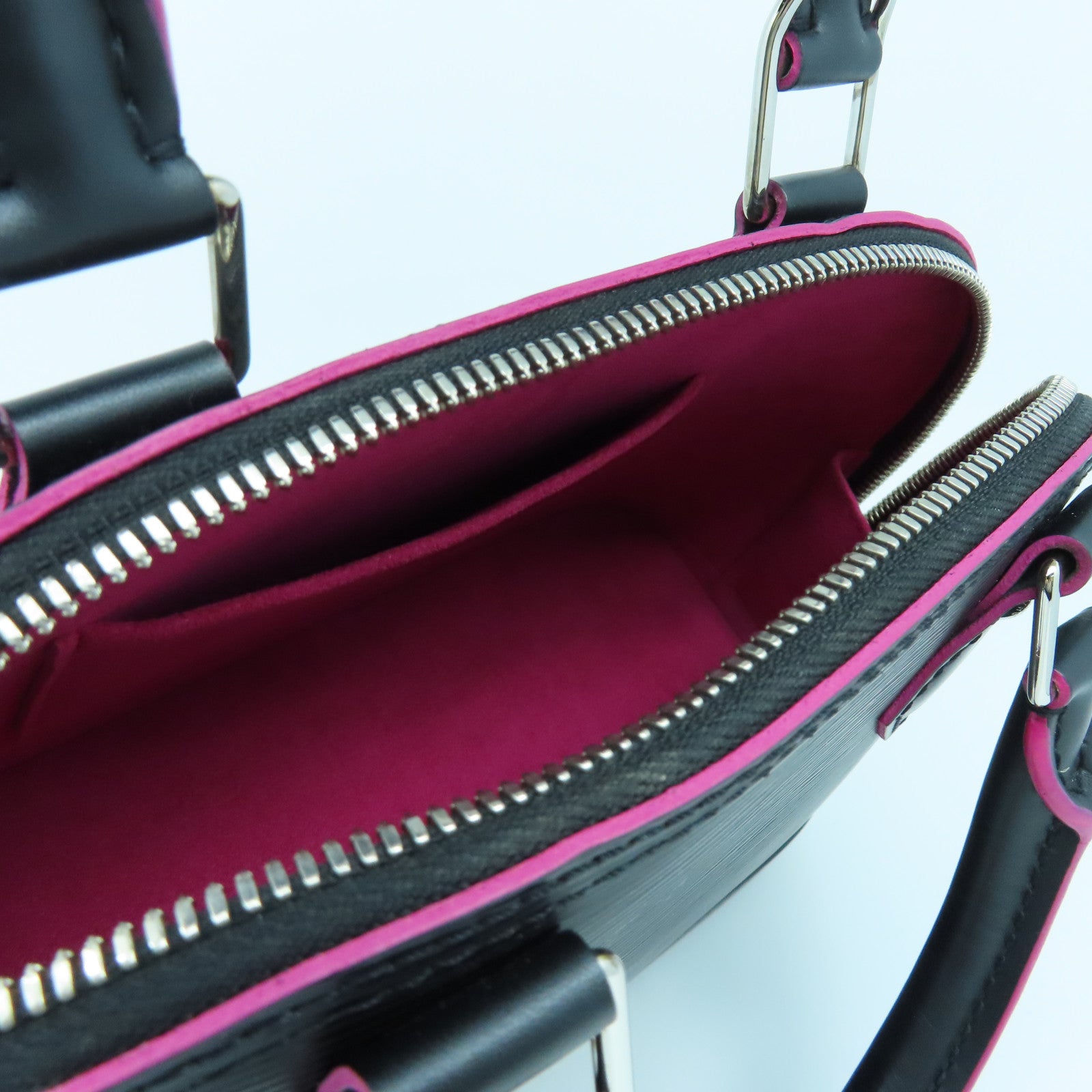 LOUIS VUITTON Epi Alma BB Silver Buckle Handle Shoulder Bag Black/Pink