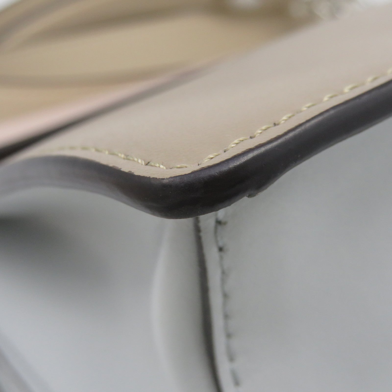 FENDI 牛皮皮革Kan I银扣链带肩背袋粉红色