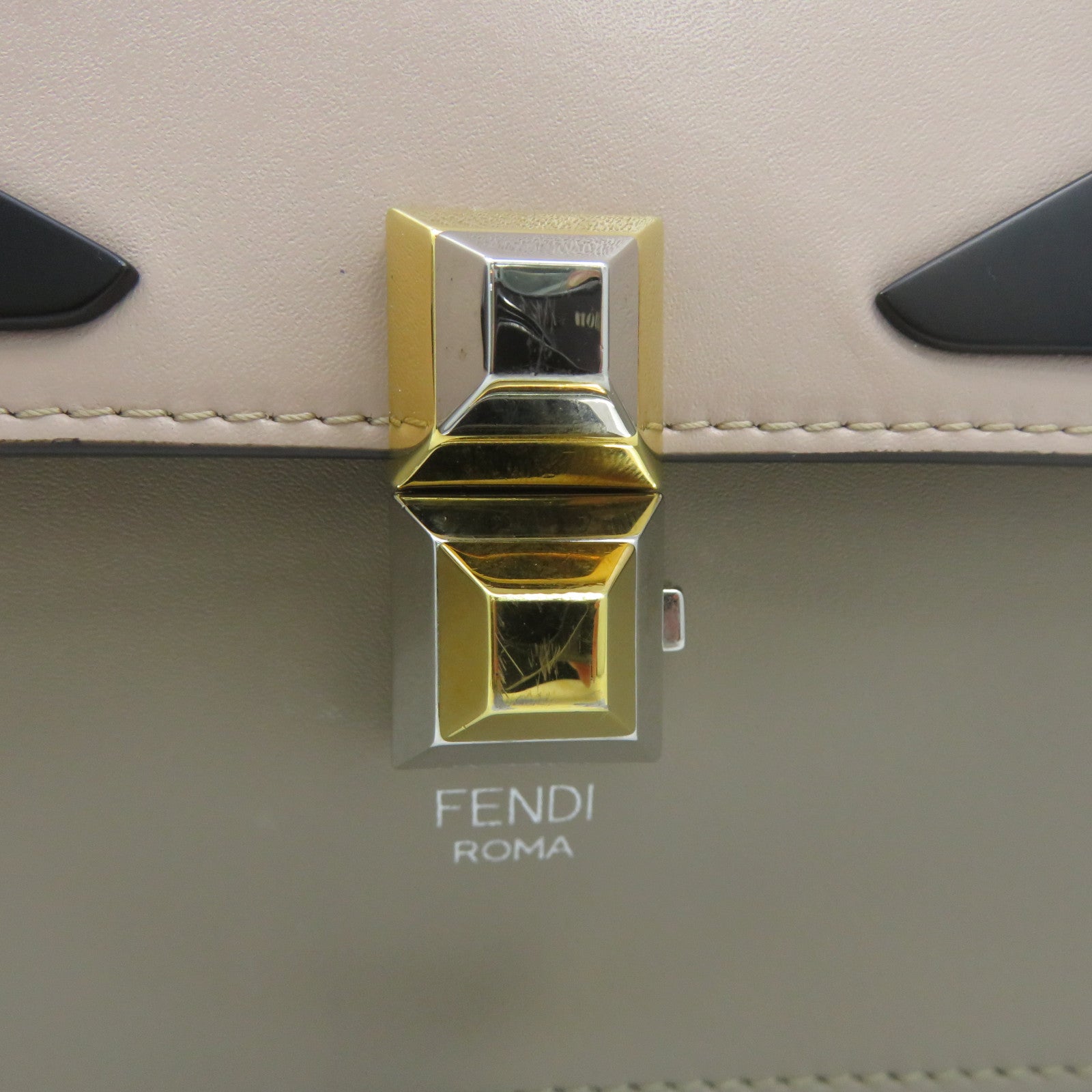 FENDI 牛皮皮革Kan I银扣链带肩背袋粉红色