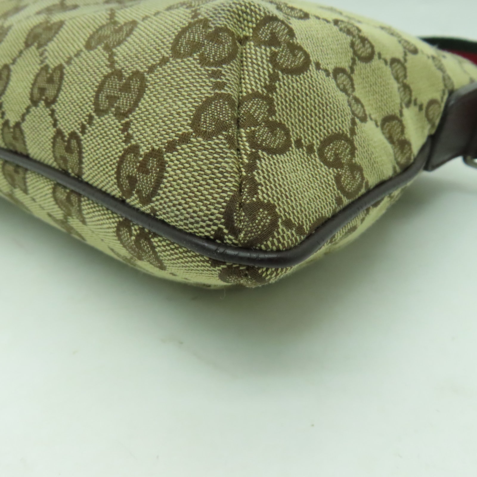 GUCCI 帆布Shoulder Bag銀扣肩背袋啡色