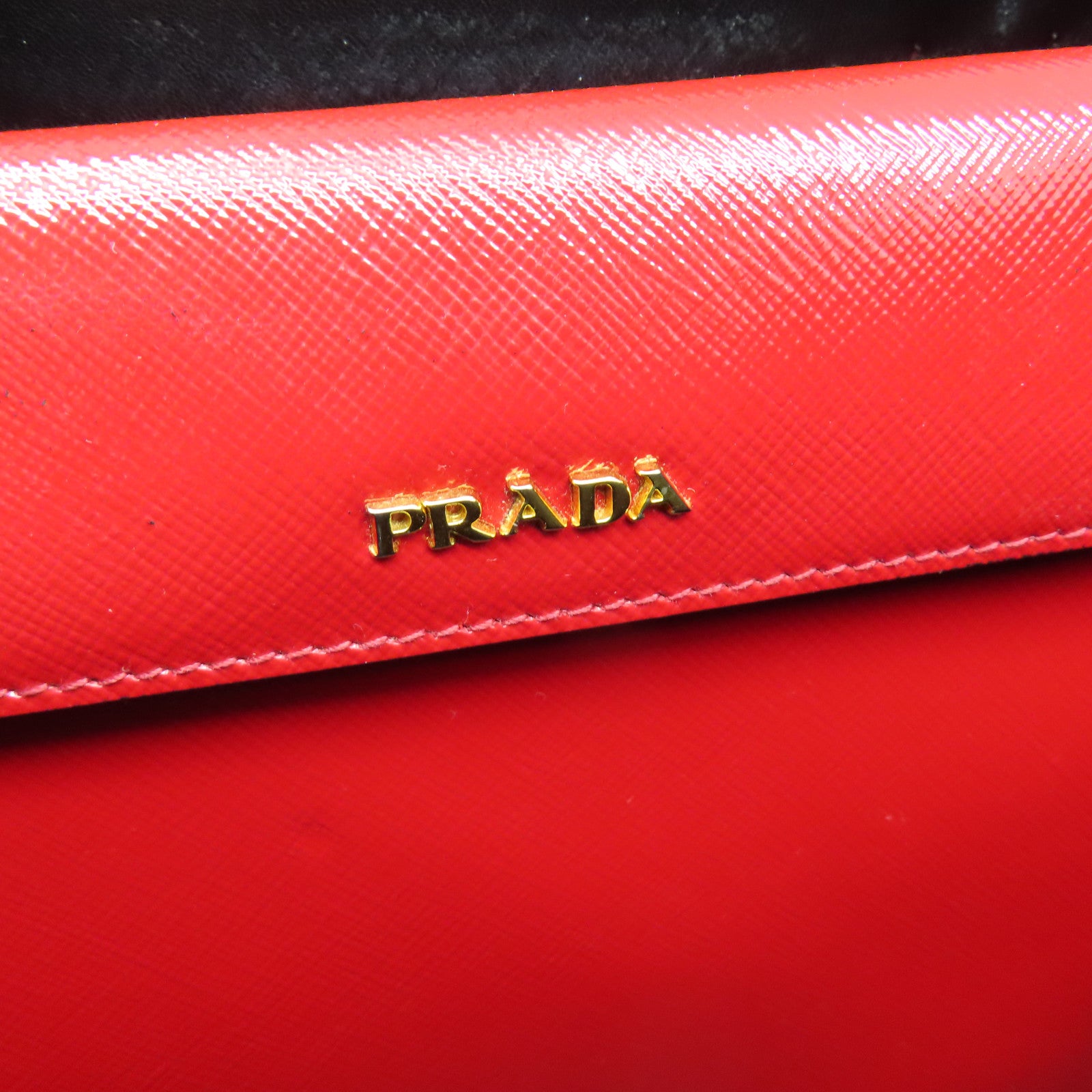 PRADA Saffiano Vernice皮革Handbag金扣手挽袋紅色