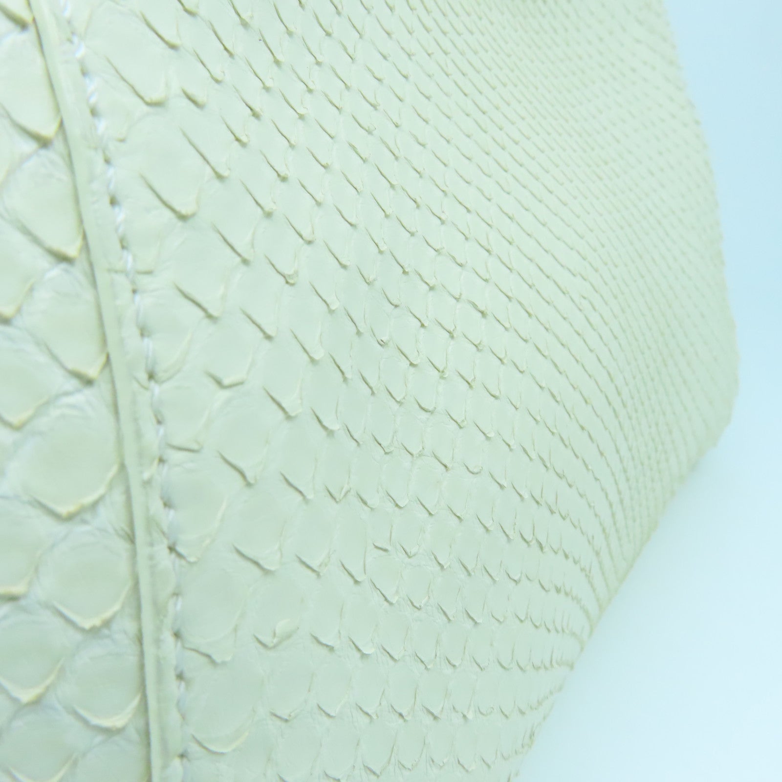 FENDI Snakeskin Leather Mini Peekaboo Gold Buckle Handle Shoulder Bag White