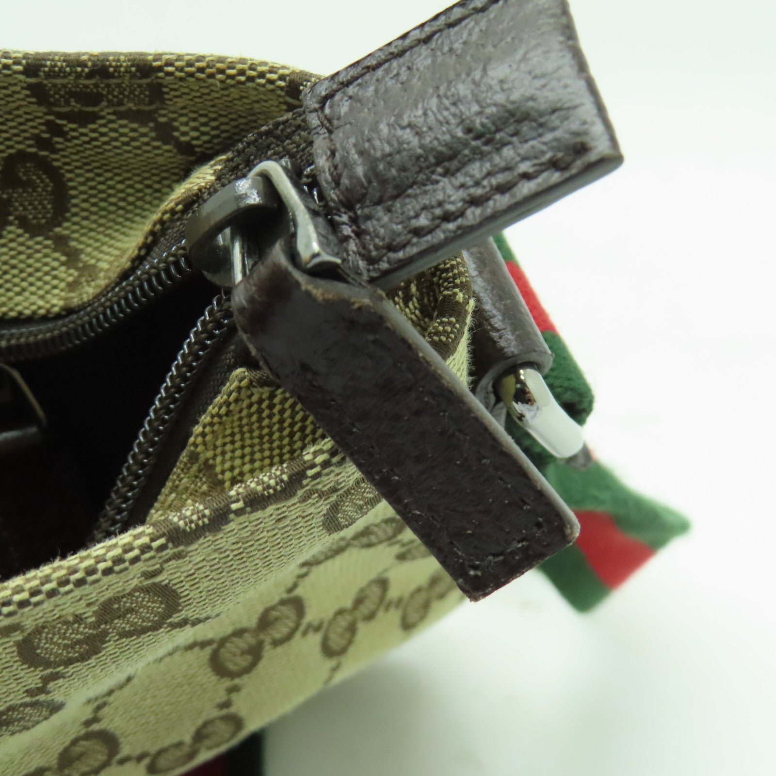 GUCCI 帆布Shoulder Bag銀扣肩背袋啡色