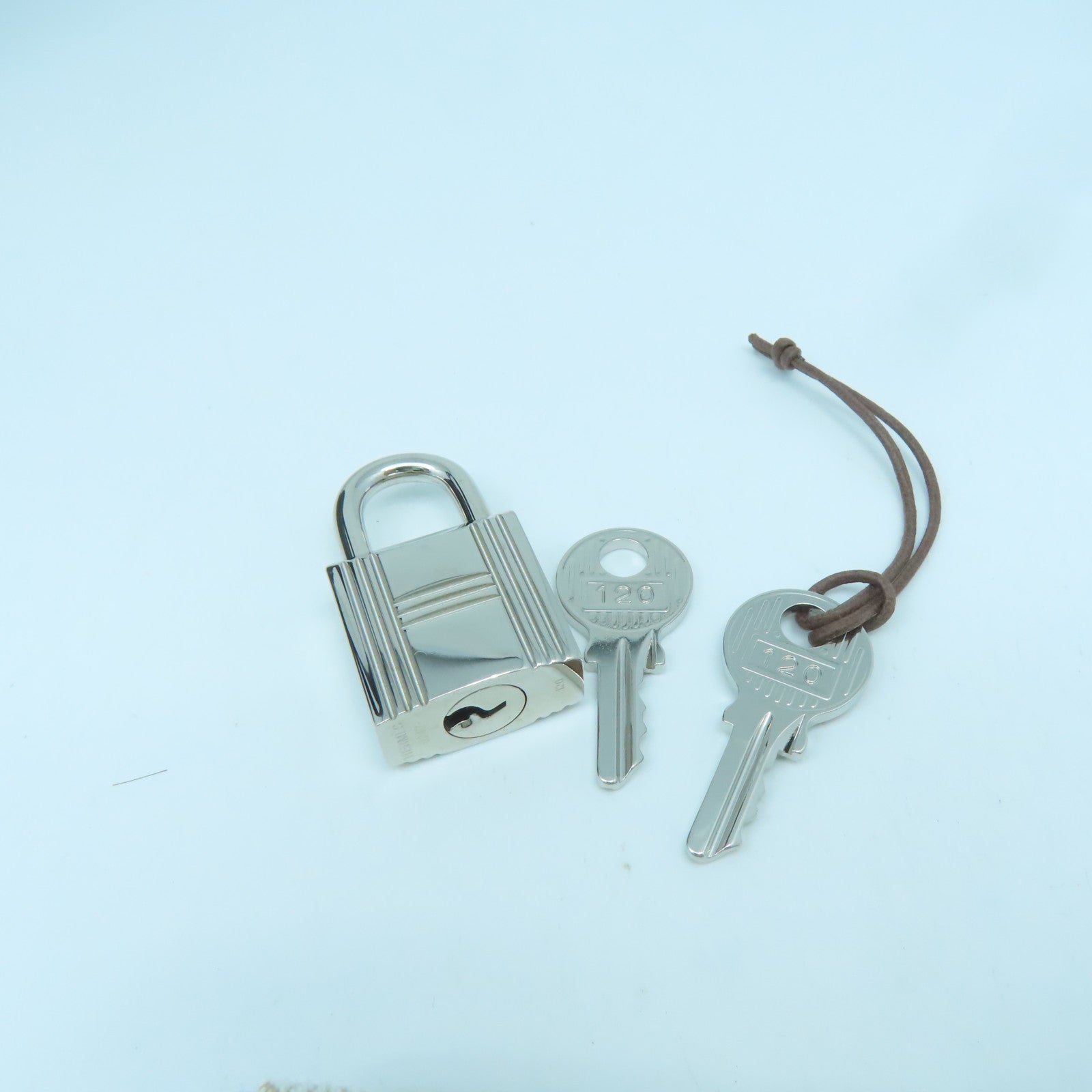 HERMES Clemence Leather Picotin PM Silver Button Handle Bag