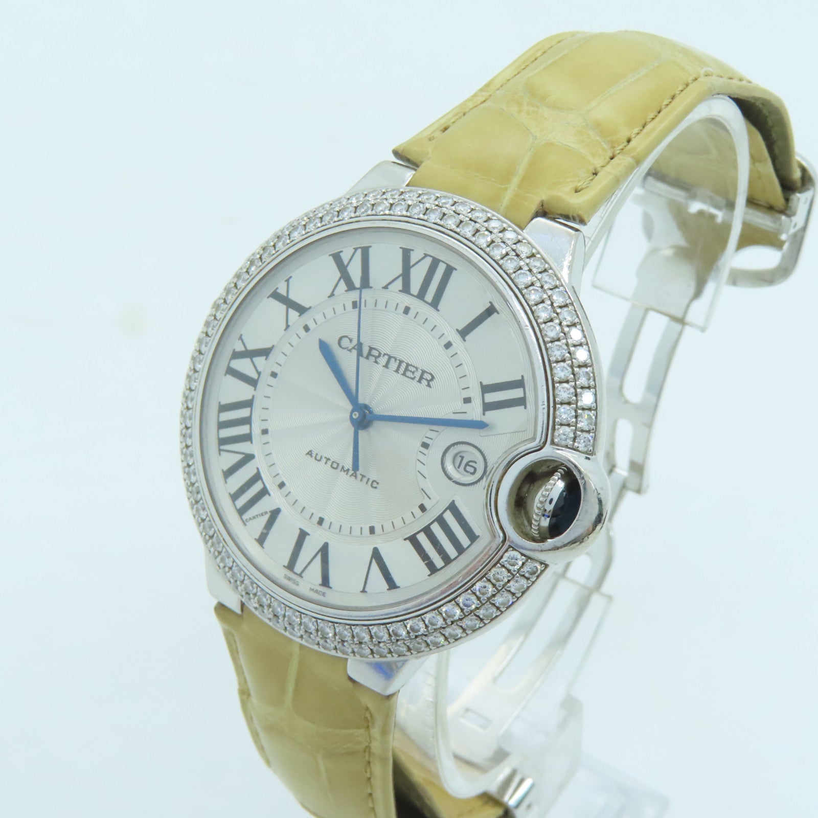 CARTIER 【激減優惠】18K白金Ballon Blue鑽石皮革帶手錶自動機芯米色