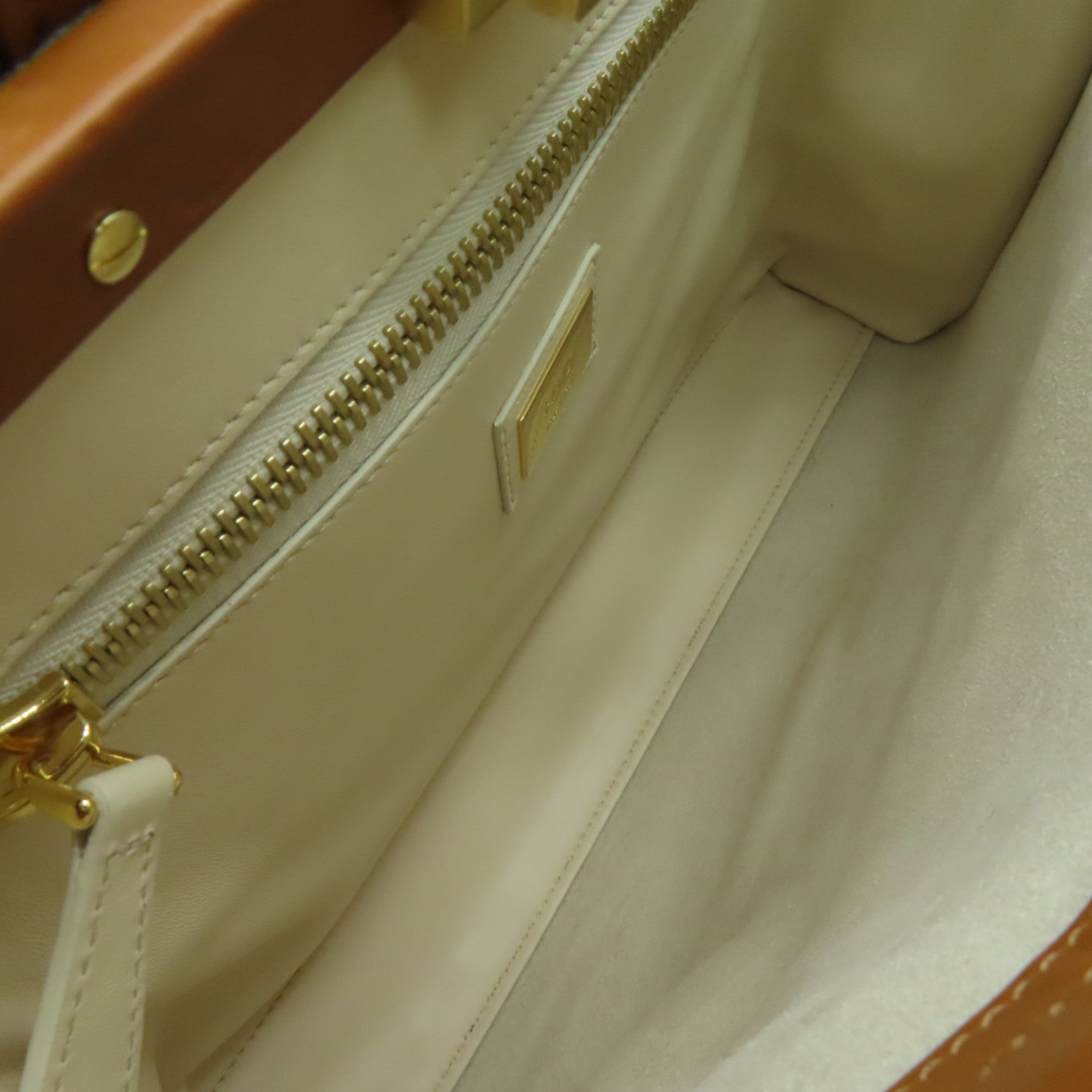 FENDI 【激減優惠】牛皮皮革Peekaboo手挽肩背兩用袋白色
