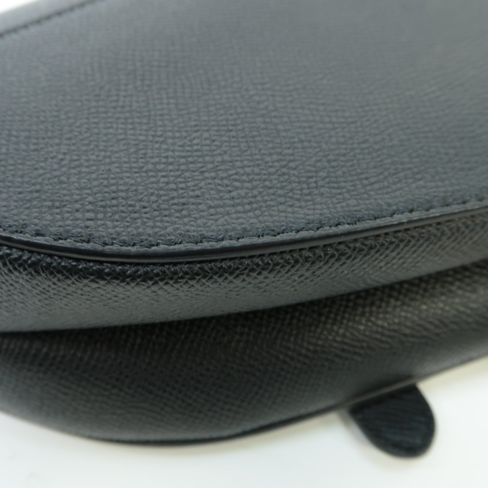 Dior 牛皮皮革Saddle Bag金扣手挽袋黒色