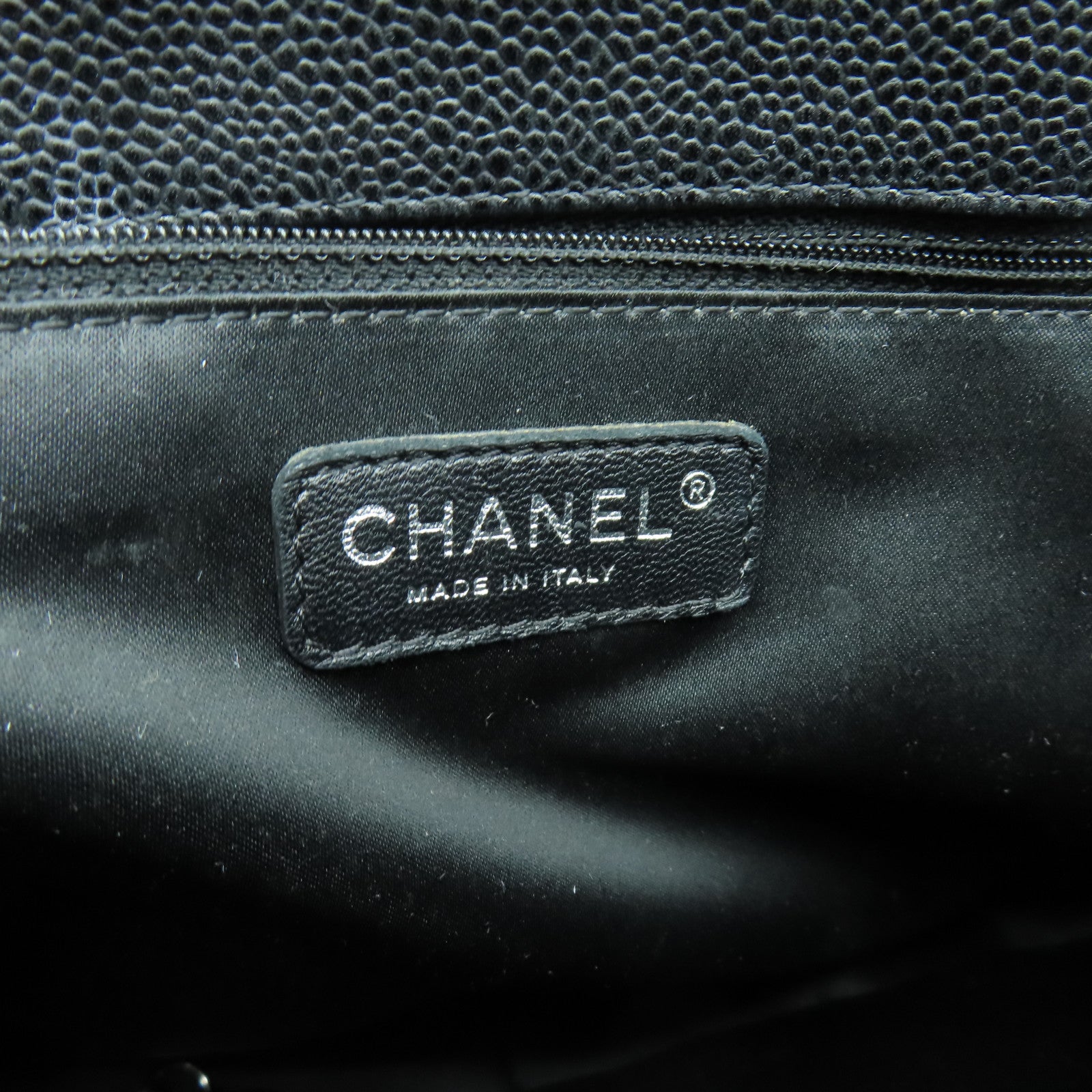 CHANEL 菱格Caviar皮革GST銀扣鏈帶肩背袋黑色