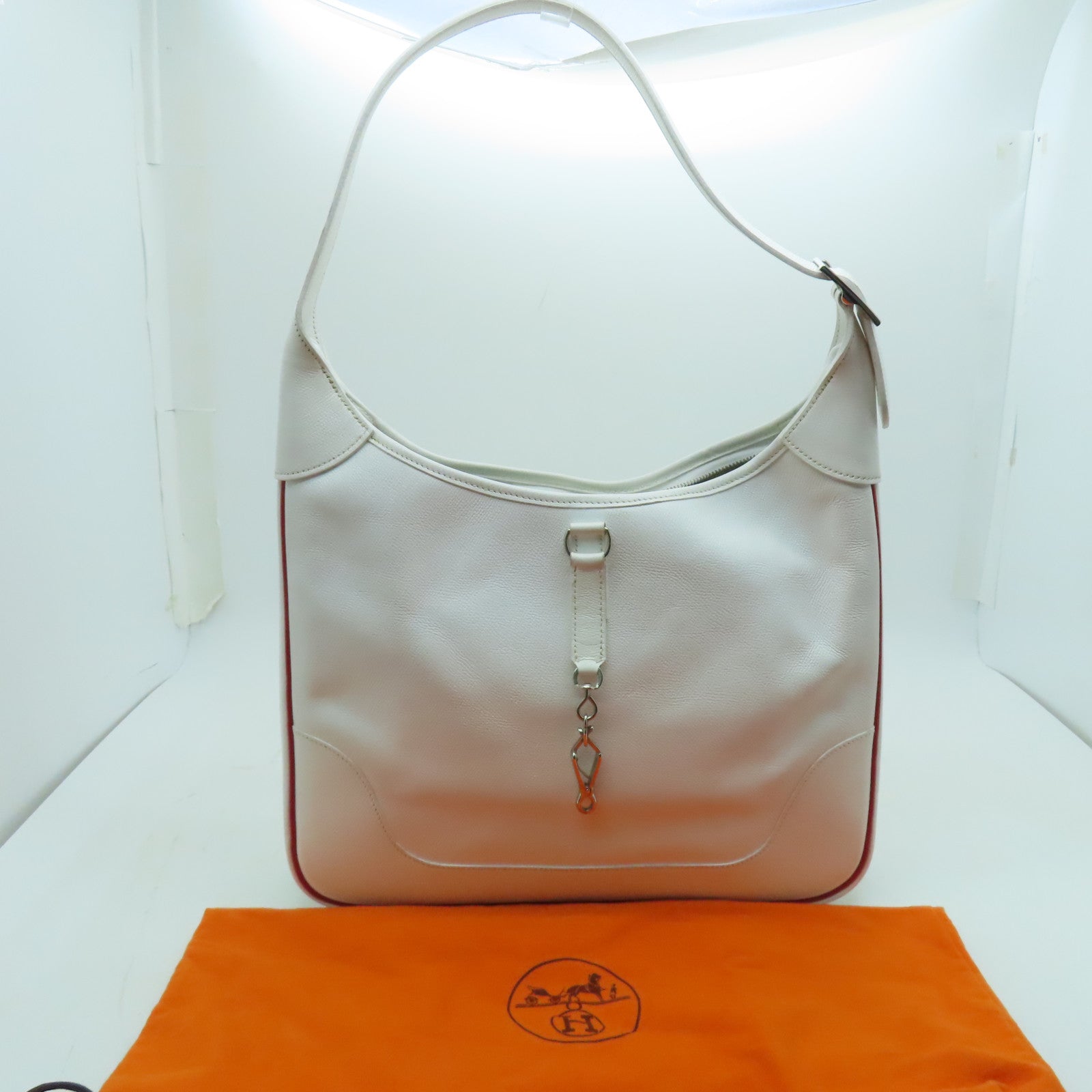 HERMES 【激減優惠】Epsom皮革Trim 35銀扣肩背袋白色