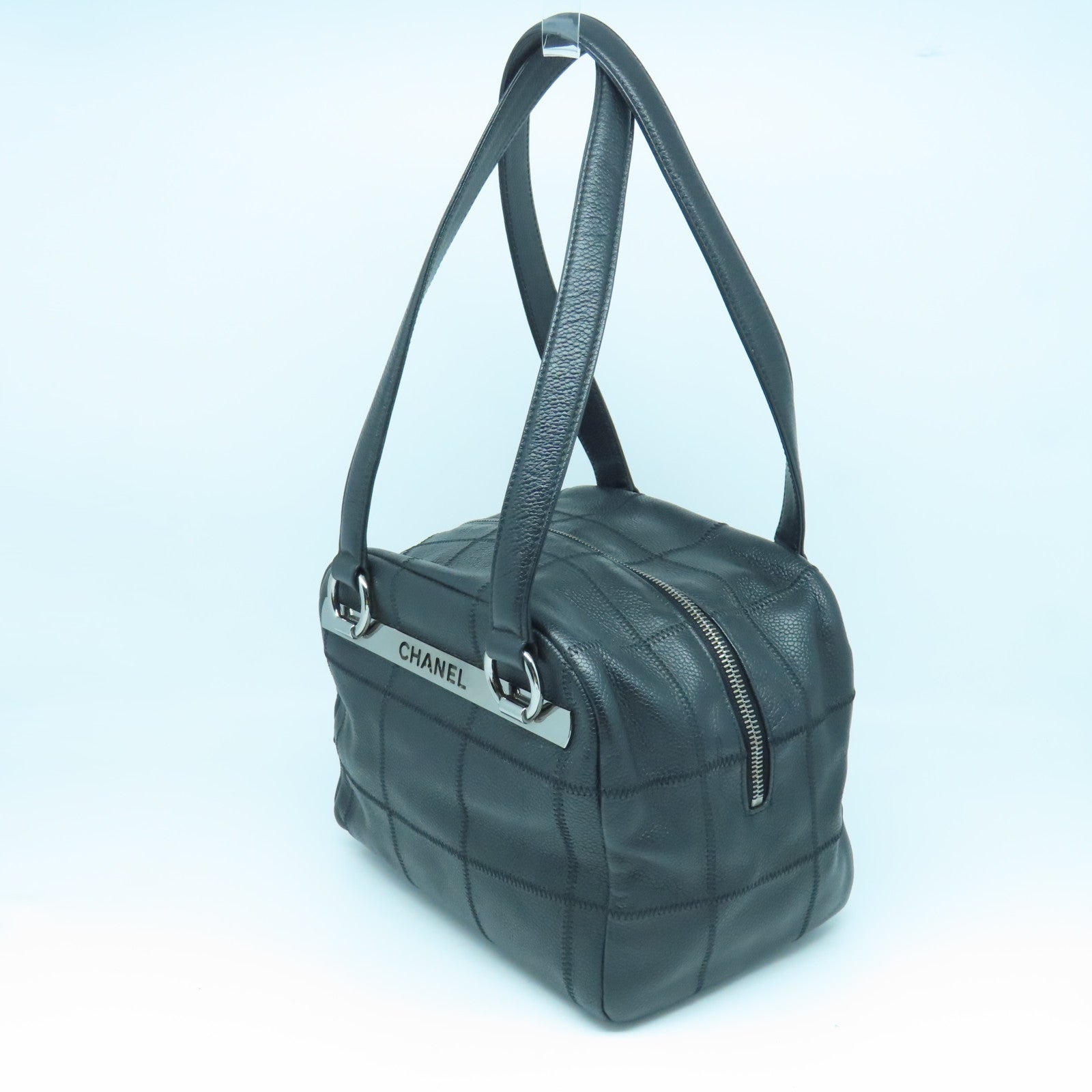 CHANEL 牛皮皮革Shoulder Bag銀扣肩背袋黑色