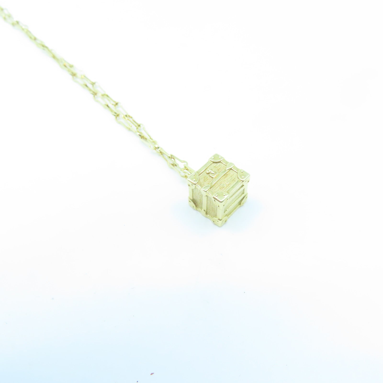 LOUIS VUITTON 18K Gold Necklace Necklace
