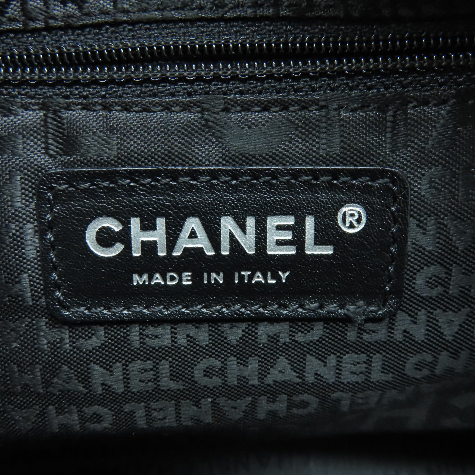CHANEL 牛皮皮革Shoulder Bag銀扣肩背袋黑色