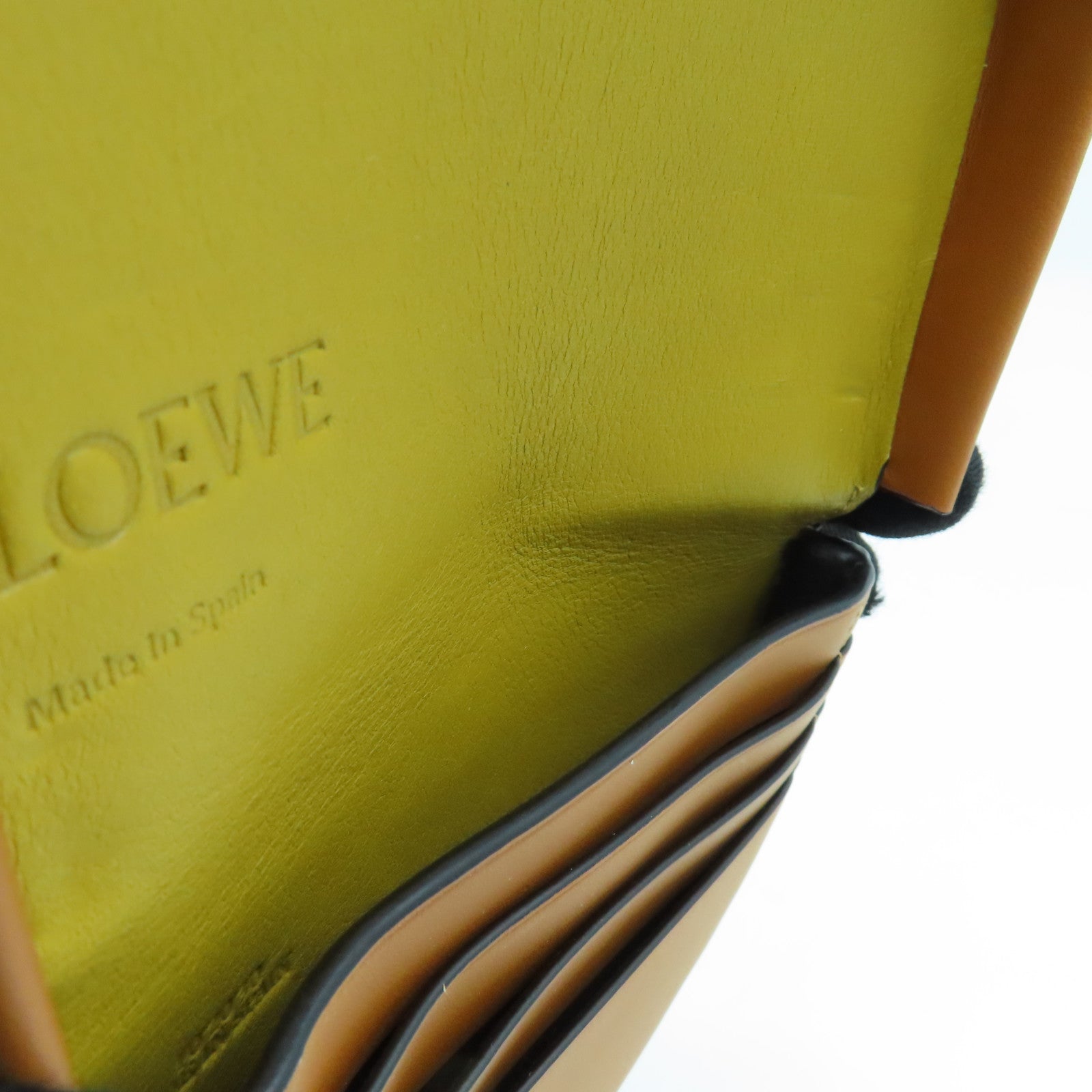 LOEWE 牛皮皮革Pouch Heel Bag肩背袋啡色