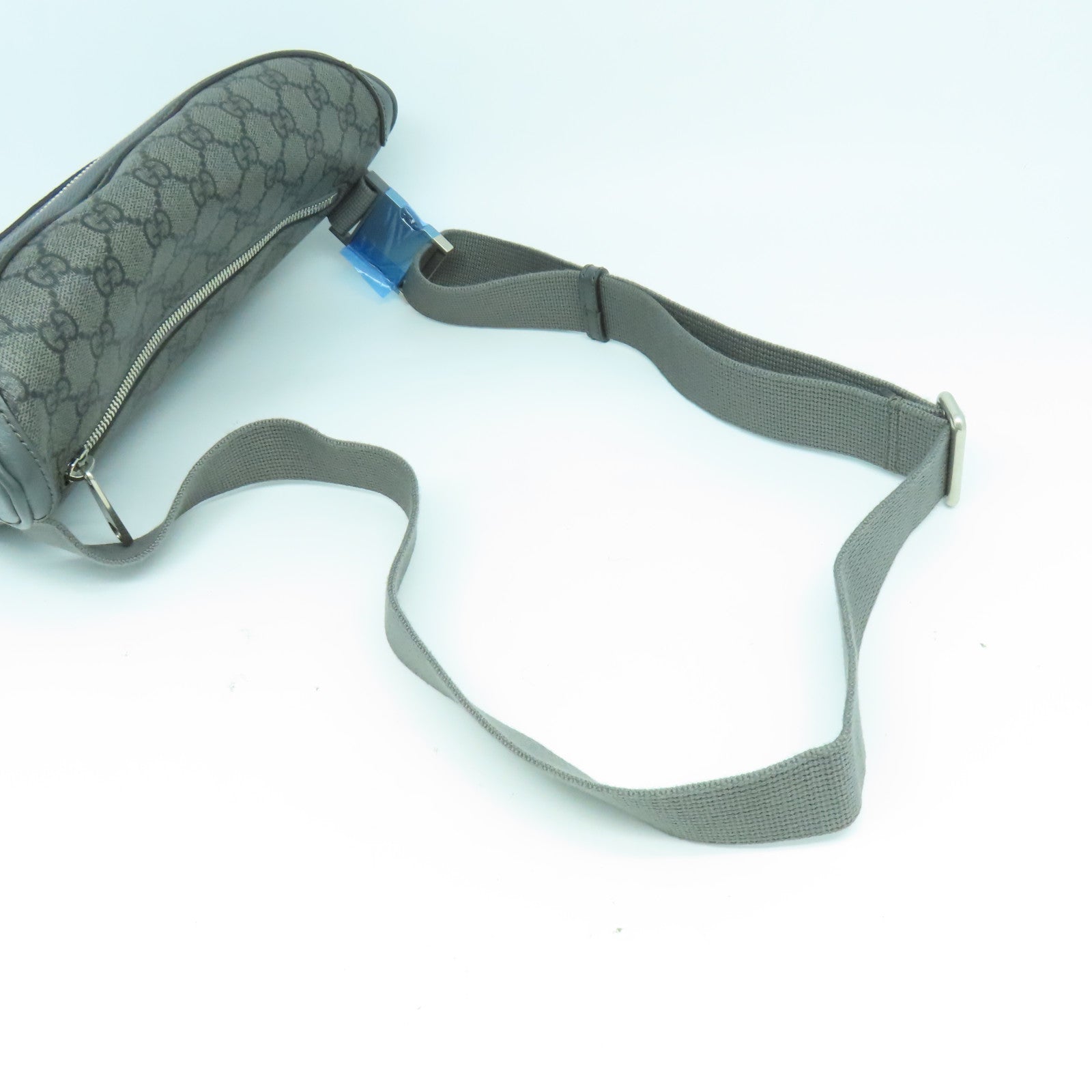 GUCCI 塗層帆布Shoulder Bag銀扣肩背袋灰色