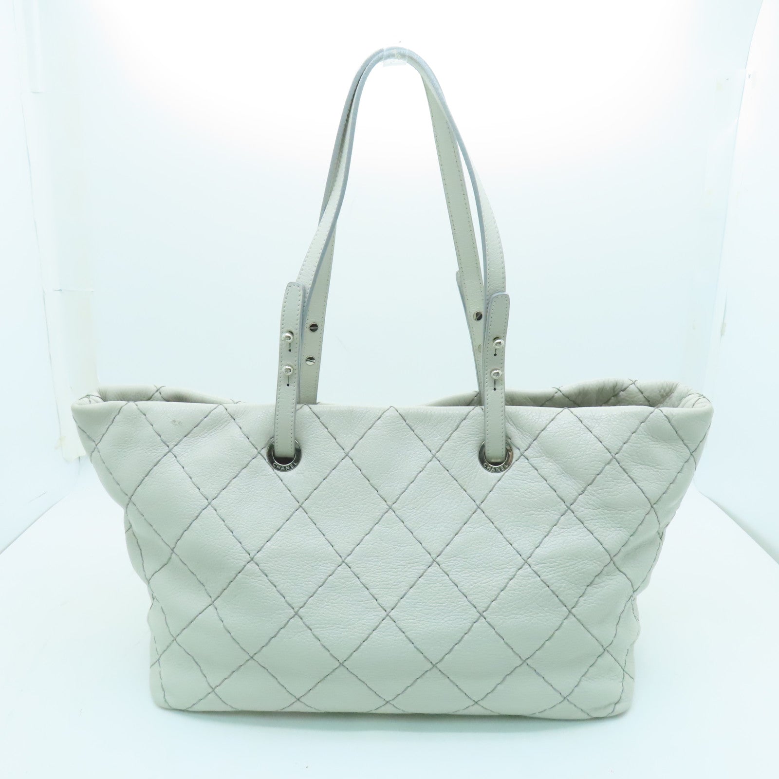 CHANEL 菱格牛皮皮革Totebag銀扣肩背袋手挽袋米色