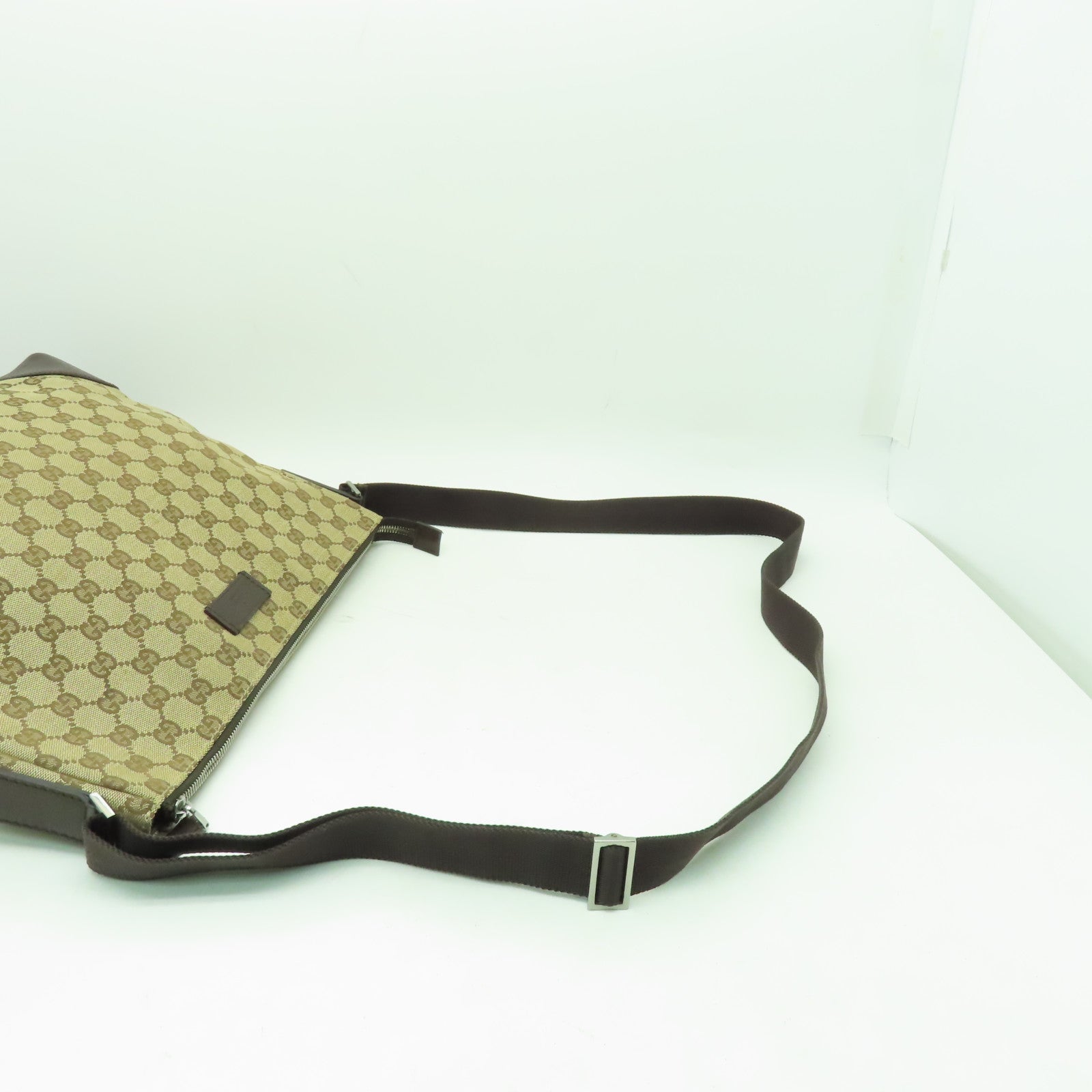 GUCCI 帆布Shoulder Bag銀扣肩背袋棕色