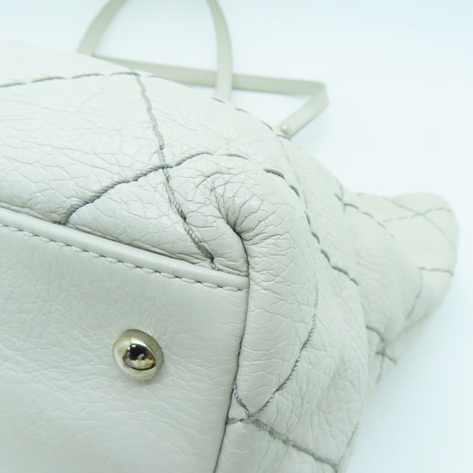 CHANEL 菱格牛皮皮革Totebag銀扣肩背袋手挽袋米色